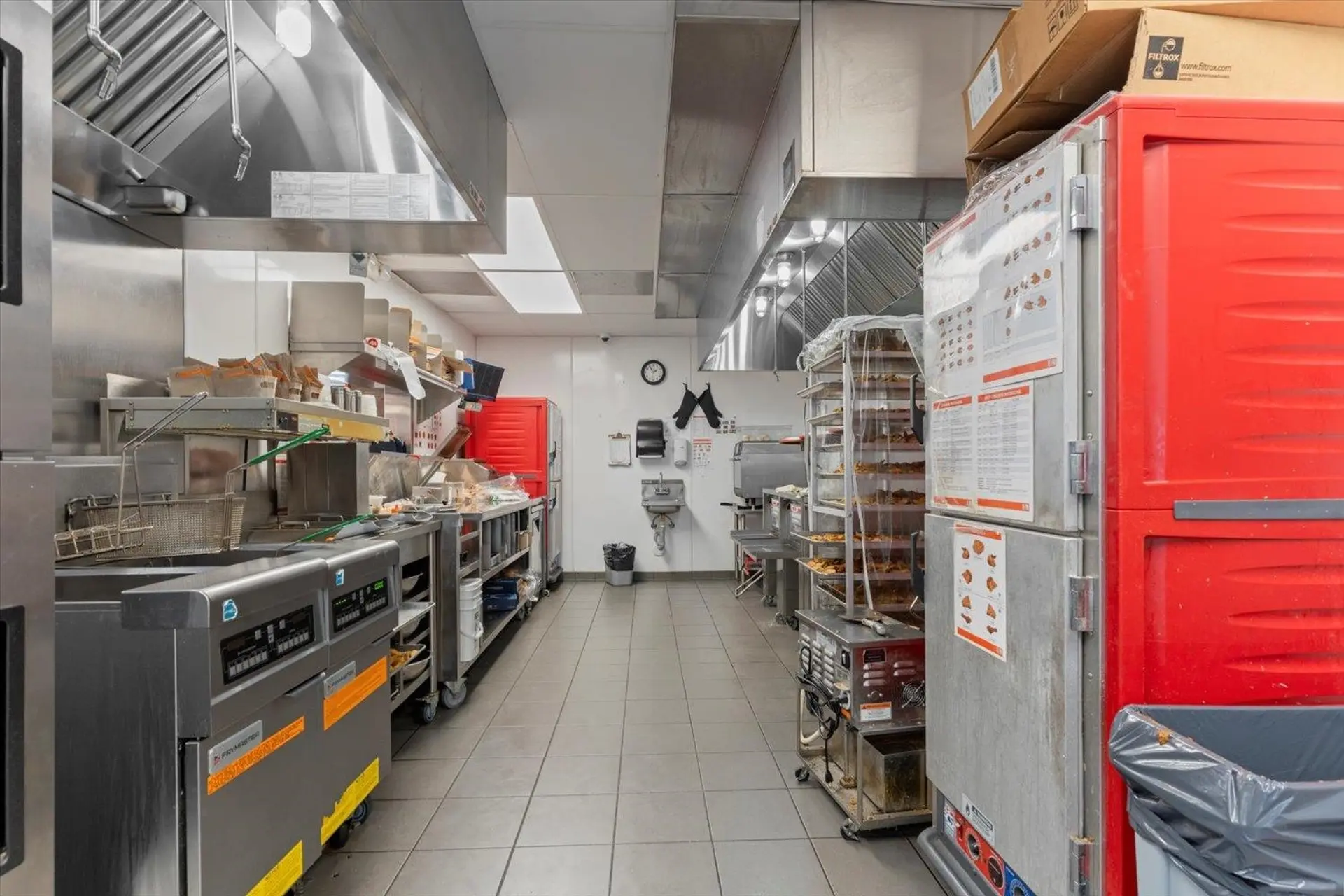 Property at 32260 SOUTH FRASER WAY, Abbotsford, BC