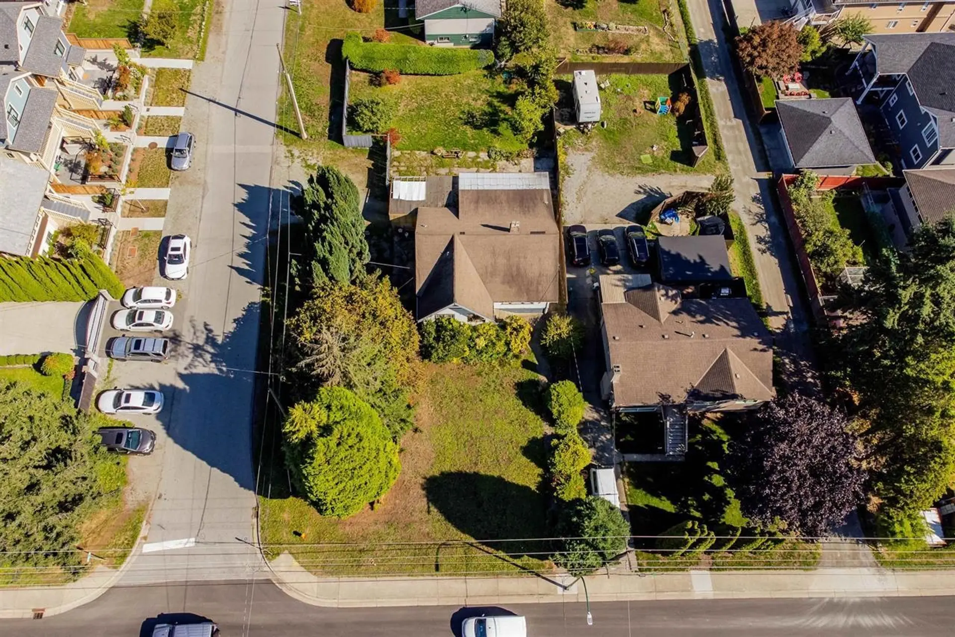 Property at 371-375 BLUE MOUNTAIN STREET, Coquitlam, BC