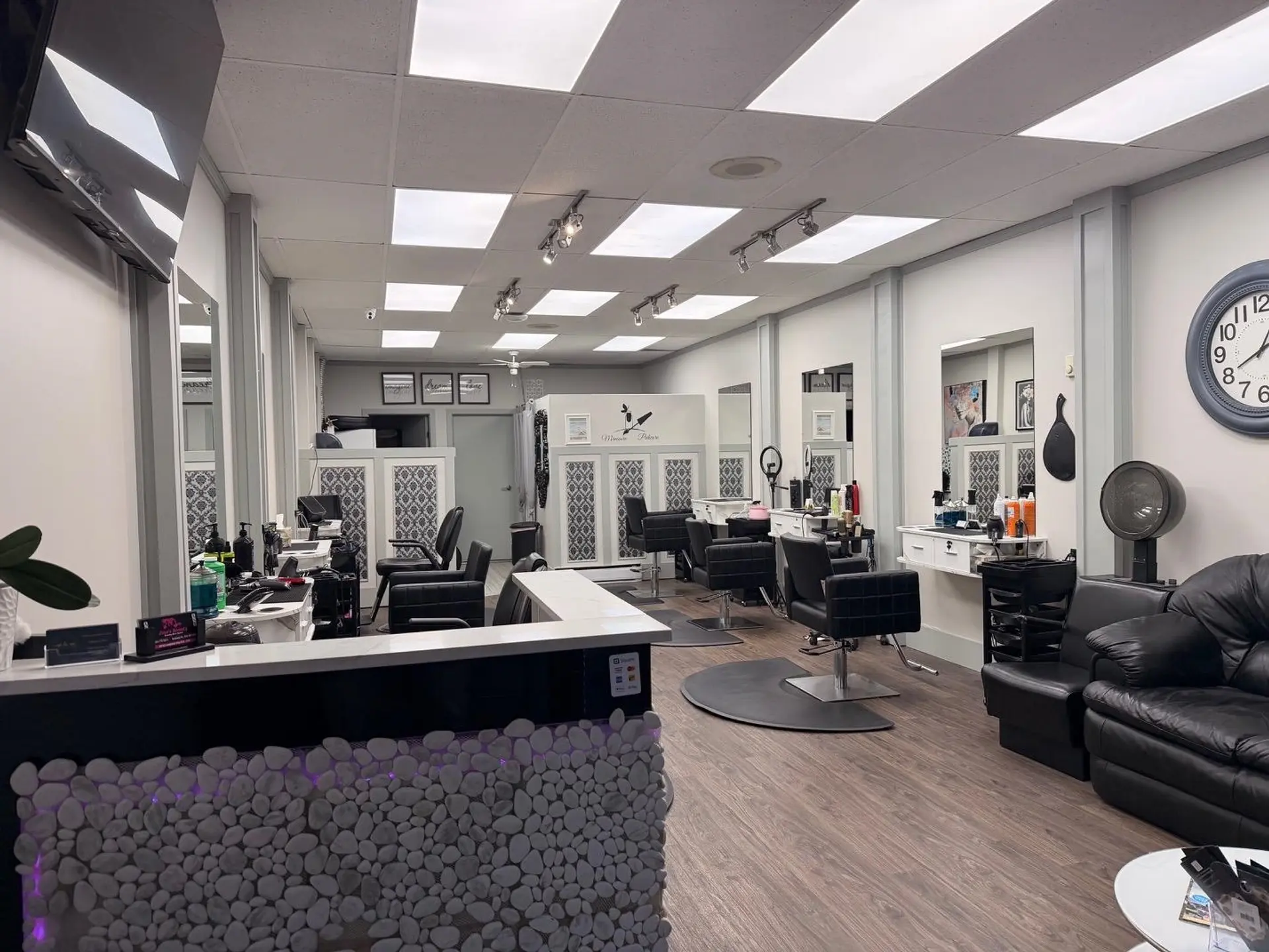 Property at 22752 LOUGHEED HIGHWAY, Maple Ridge, BC