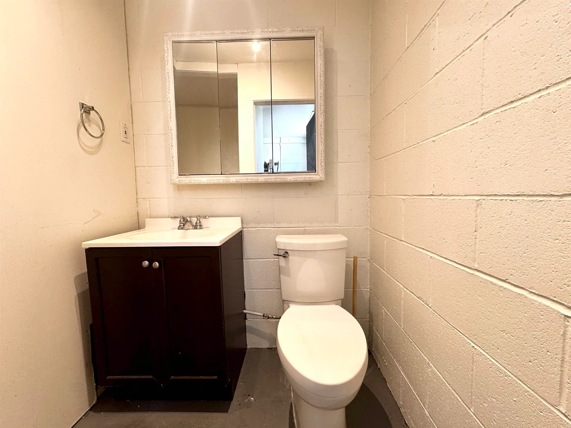 Property at #2 626 SHAW ROAD, Gibsons, BC