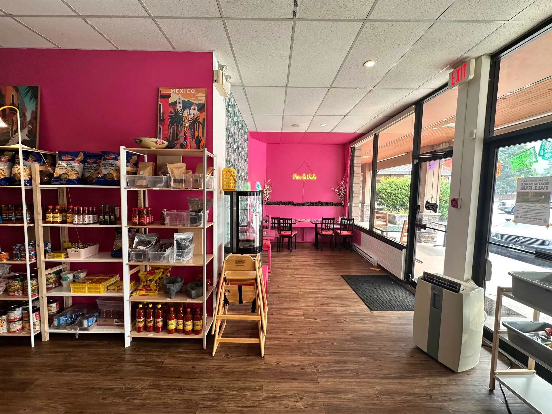 Property at 38209 WESTWAY AVENUE, Squamish, BC