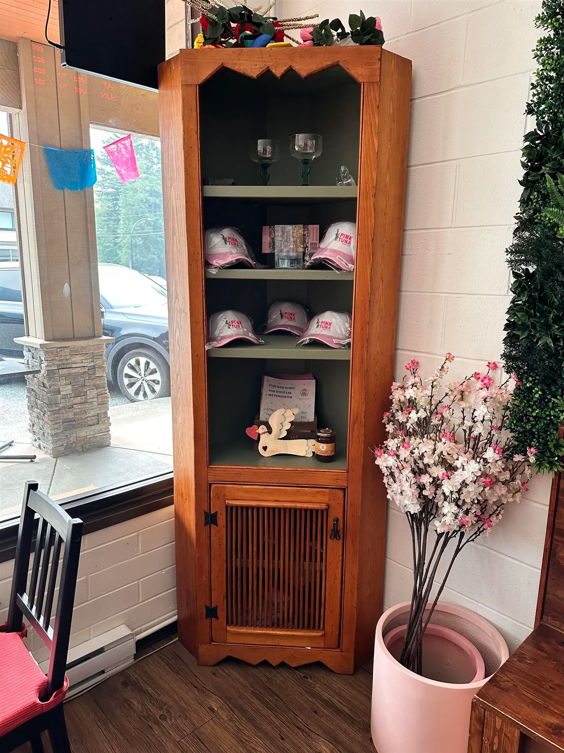 Property at 38209 WESTWAY AVENUE, Squamish, BC