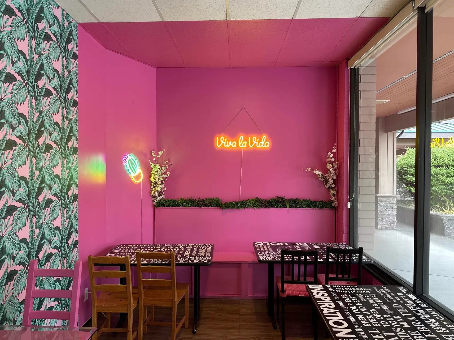 Property at 38209 WESTWAY AVENUE, Squamish, BC