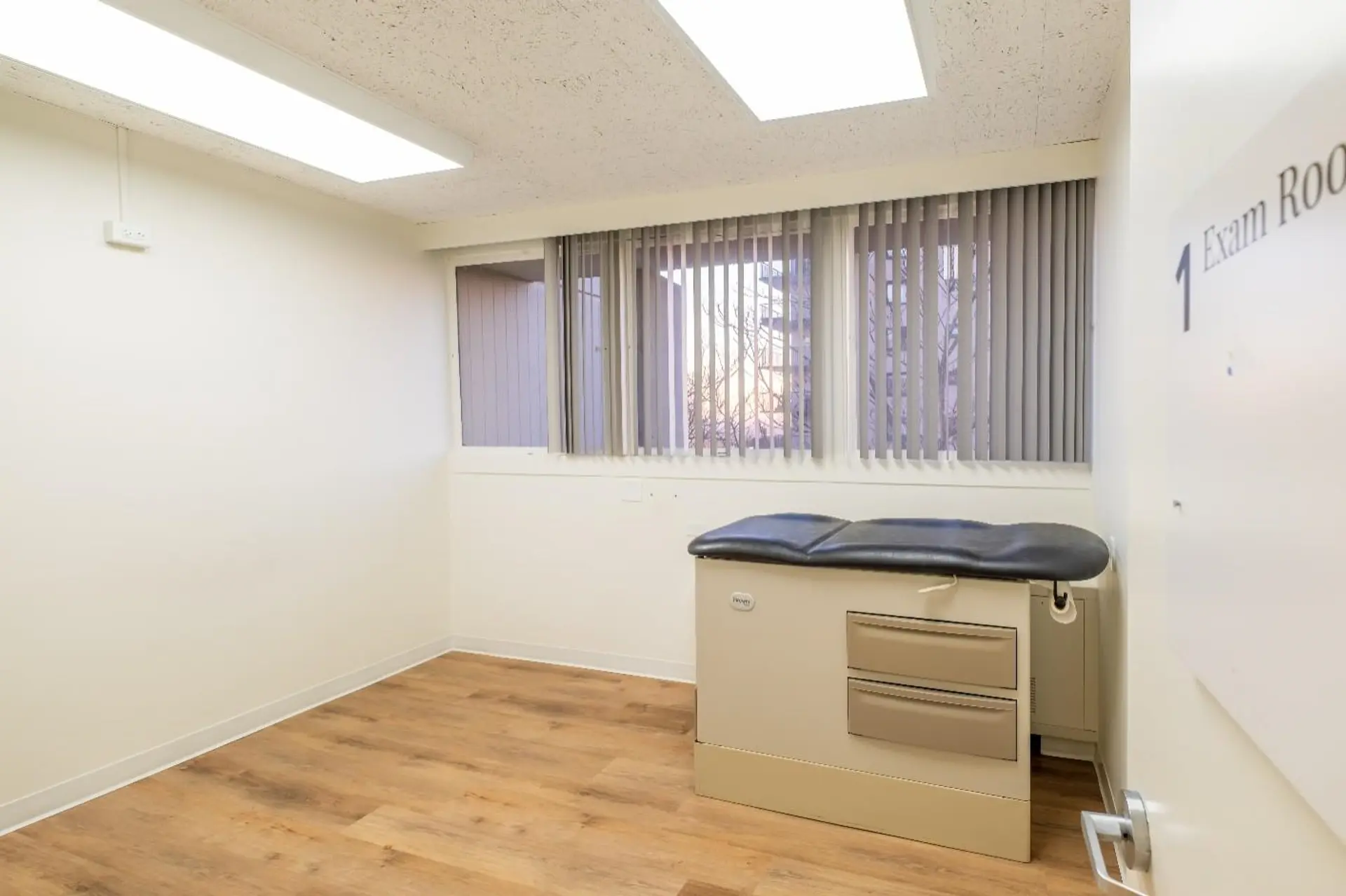 Property at #408 625 5TH AVENUE, New Westminster, BC