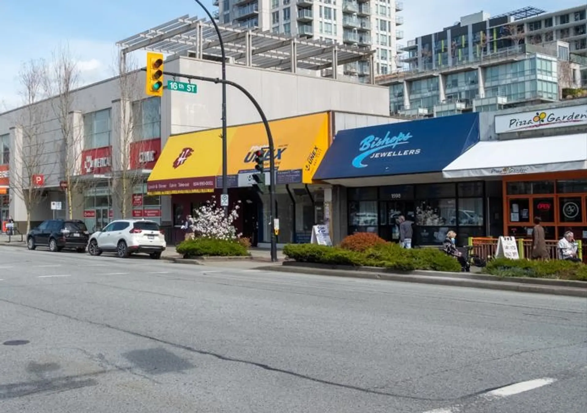 Property at 1598 LONSDALE AVENUE, North Vancouver, BC