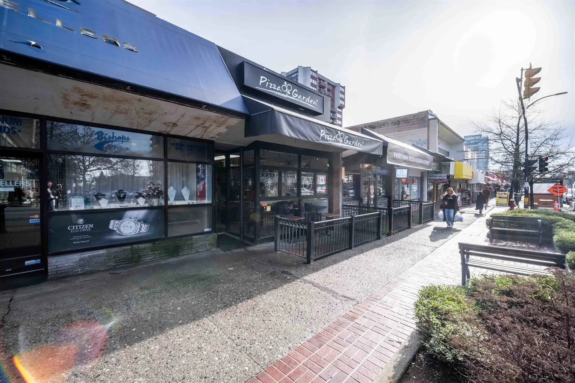 Property at 1598 LONSDALE AVENUE, North Vancouver, BC