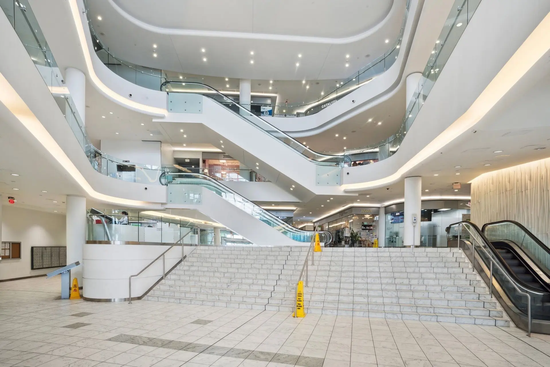 Property at #3135 4000 NO. 3 ROAD, Richmond, BC