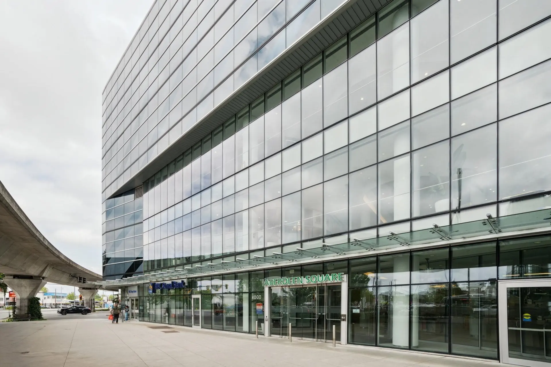 Property at #3135 4000 NO. 3 ROAD, Richmond, BC