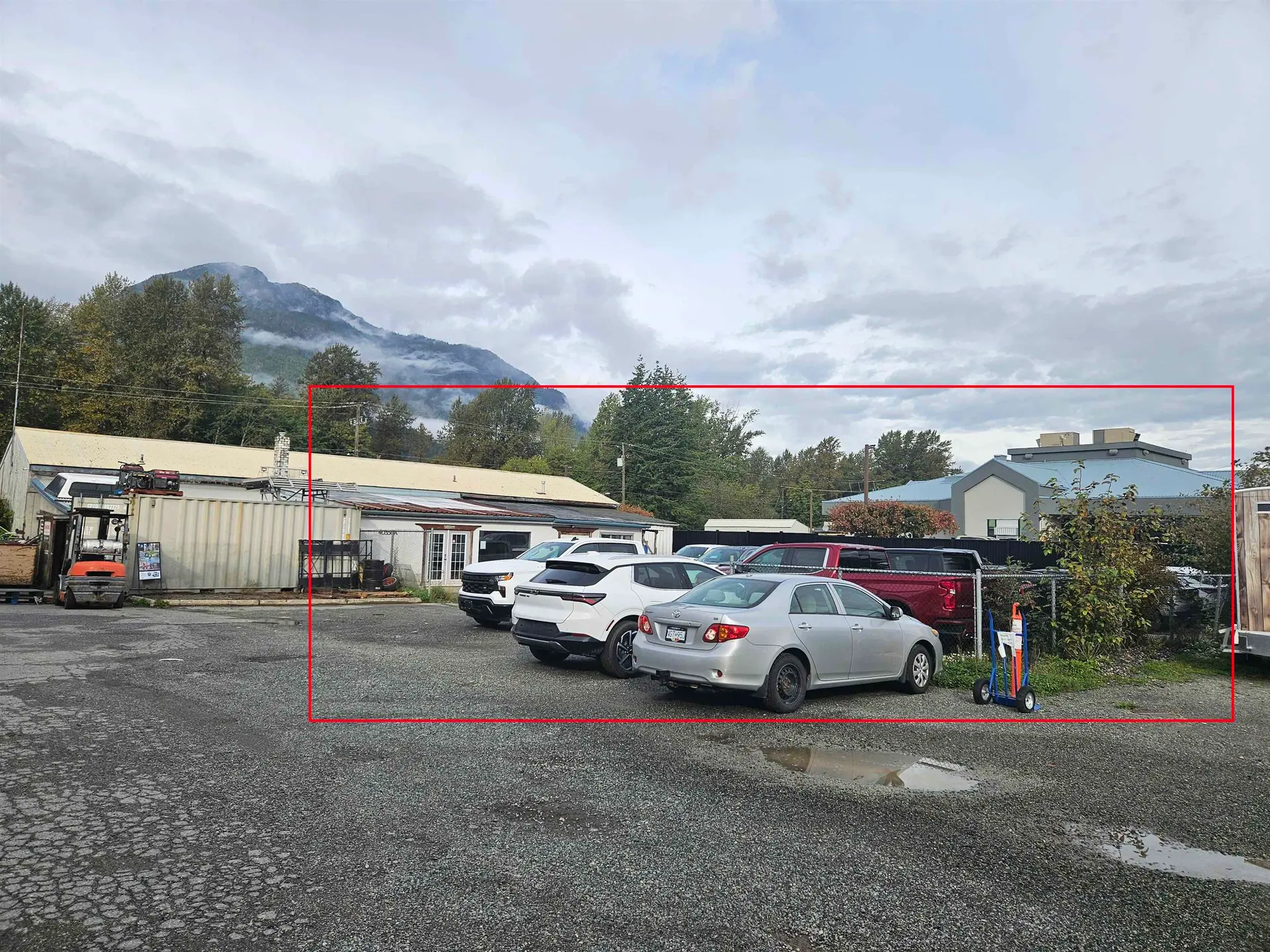 Property at 40350 GOVERNMENT ROAD, Squamish, BC