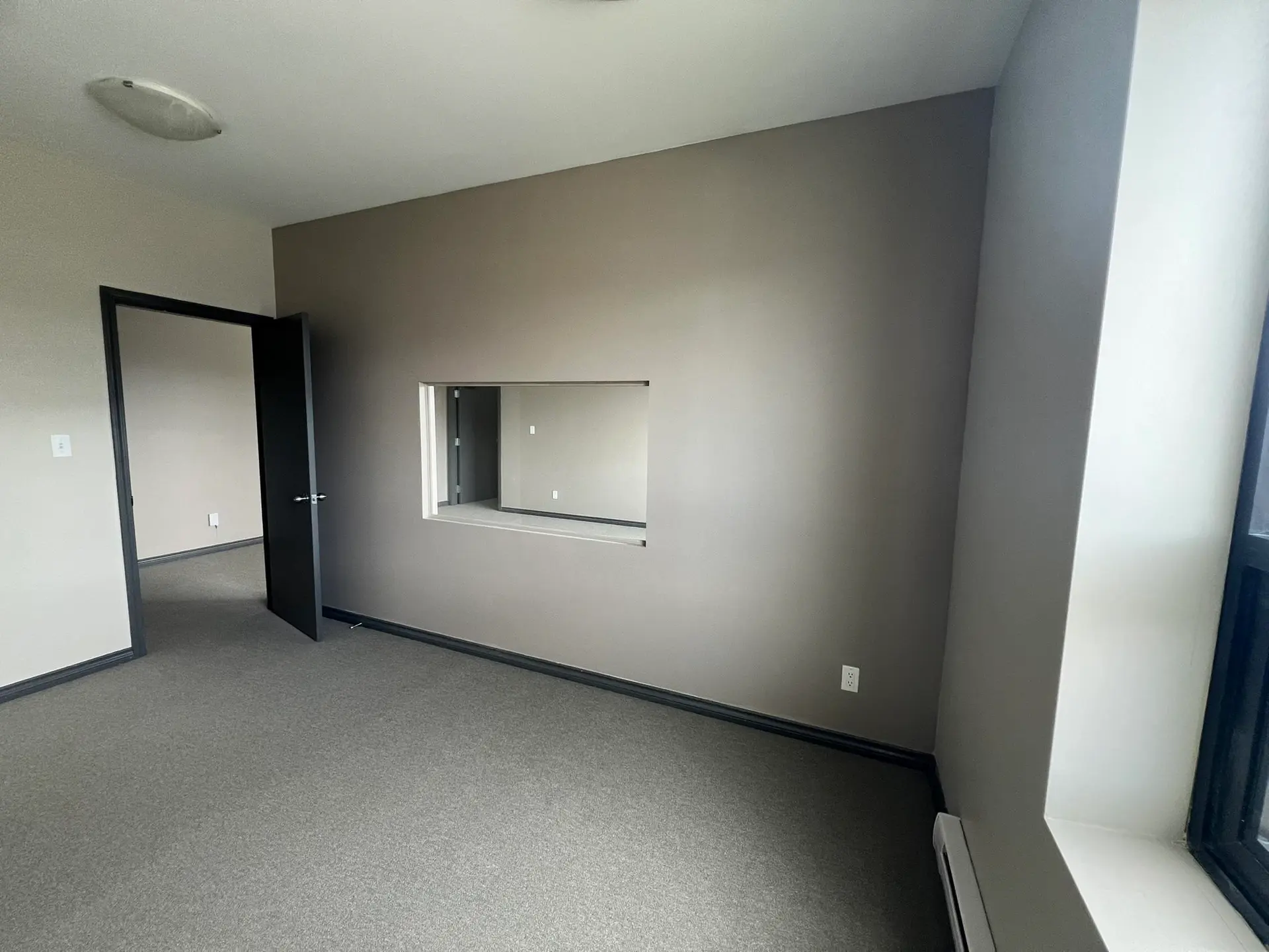 #B UPPER 7156 GILLEY AVENUE - Image 4