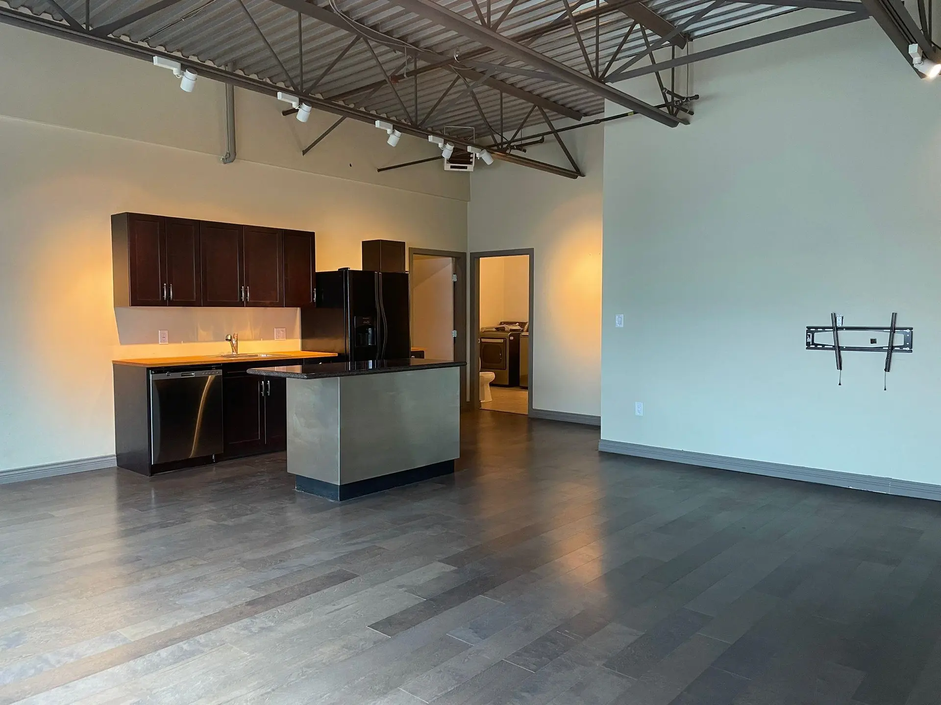 Property at #104 18669 52 AVENUE, Surrey, BC