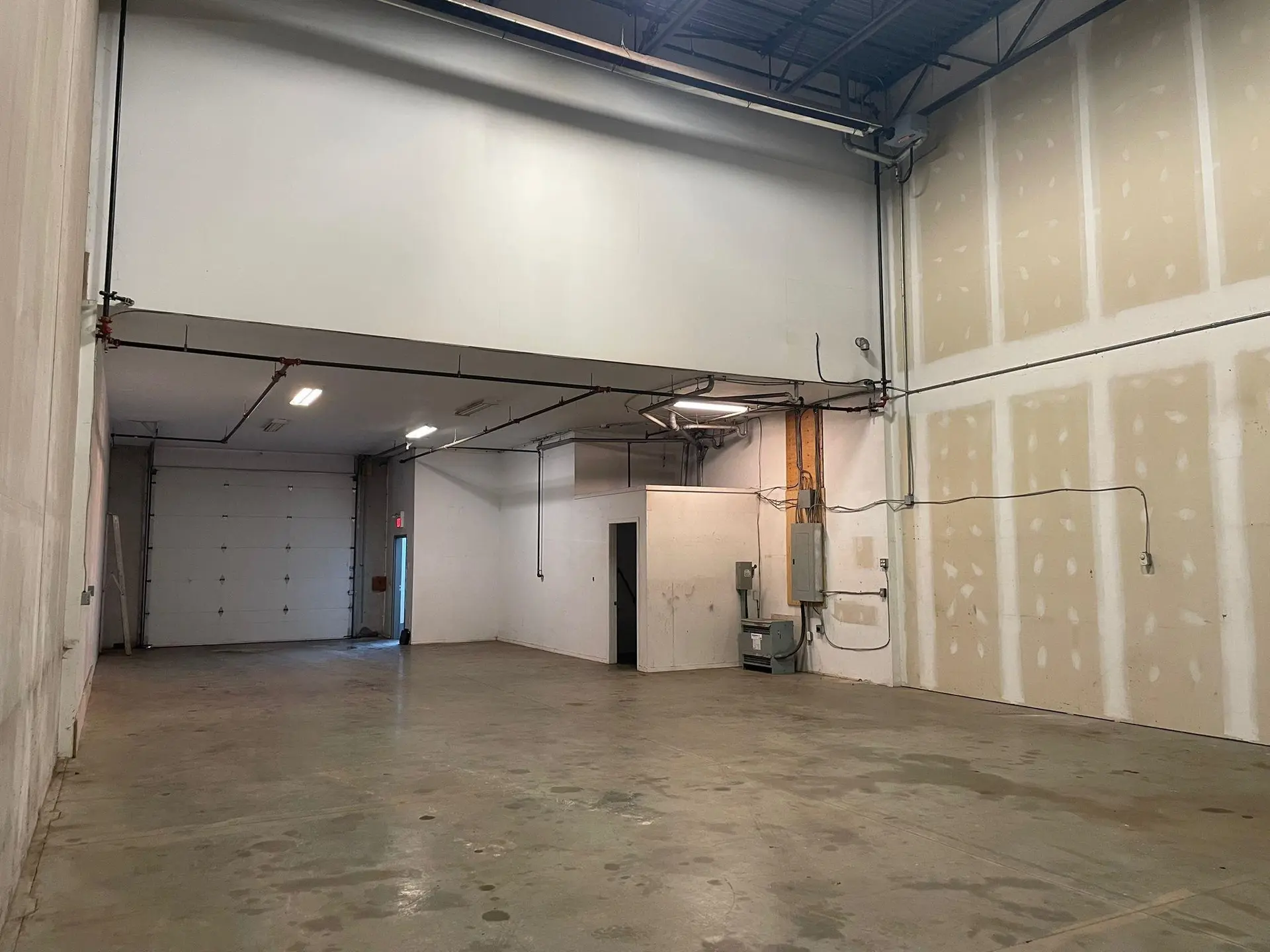 Property at #104 18669 52 AVENUE, Surrey, BC