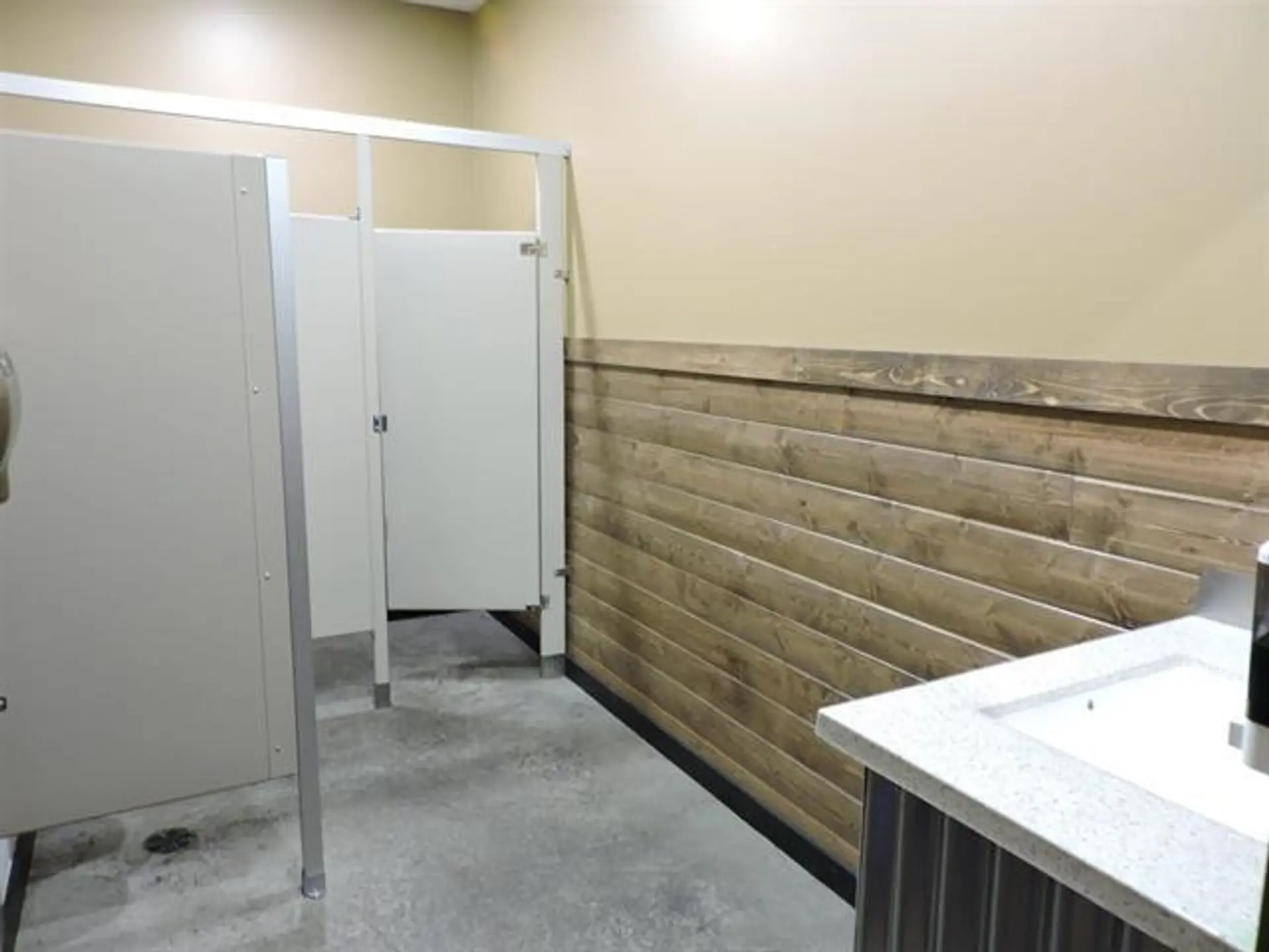 Property at 33321 1ST AVENUE, Mission, BC