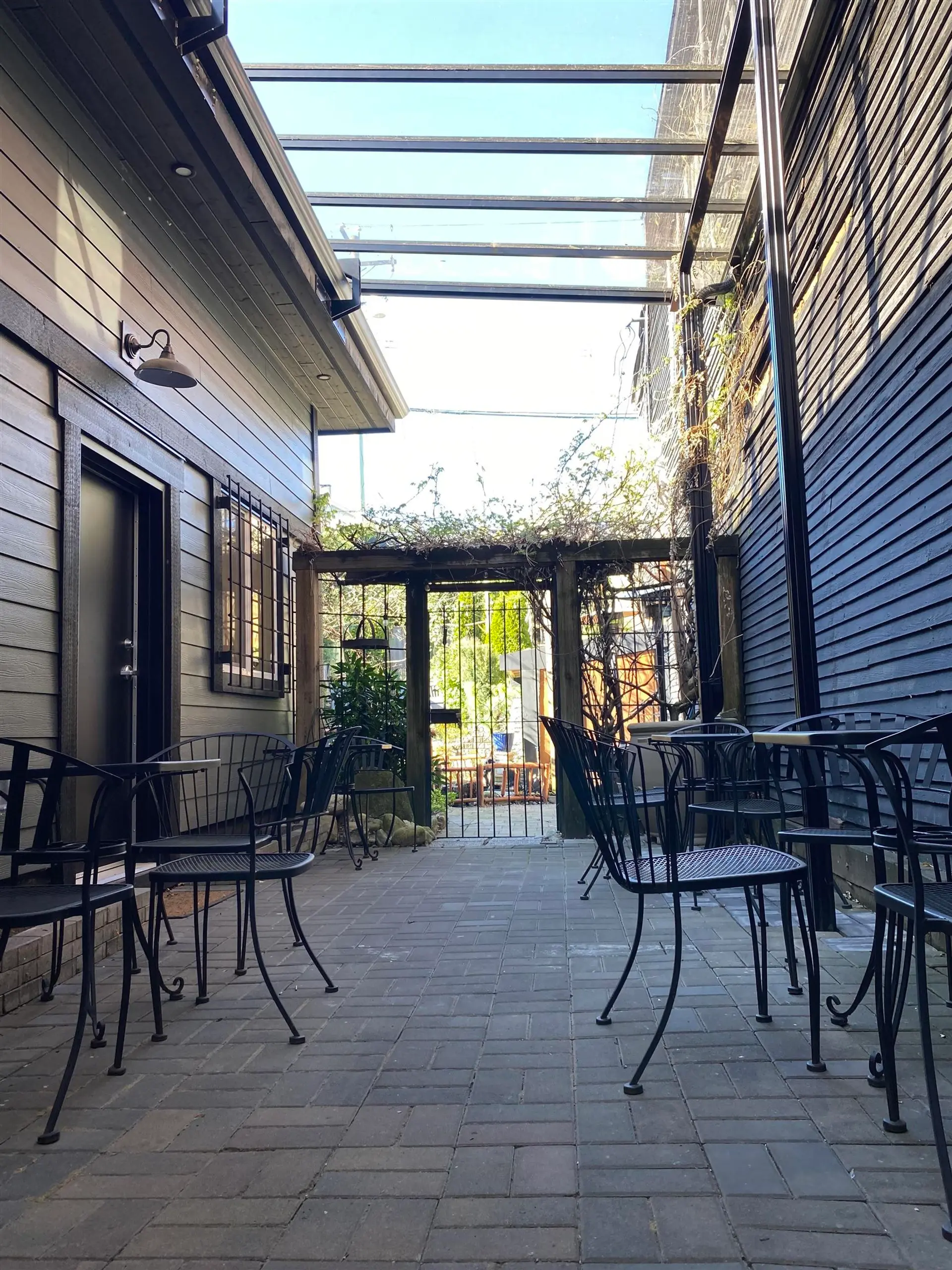 Property at 33057 1ST AVENUE, Mission, BC