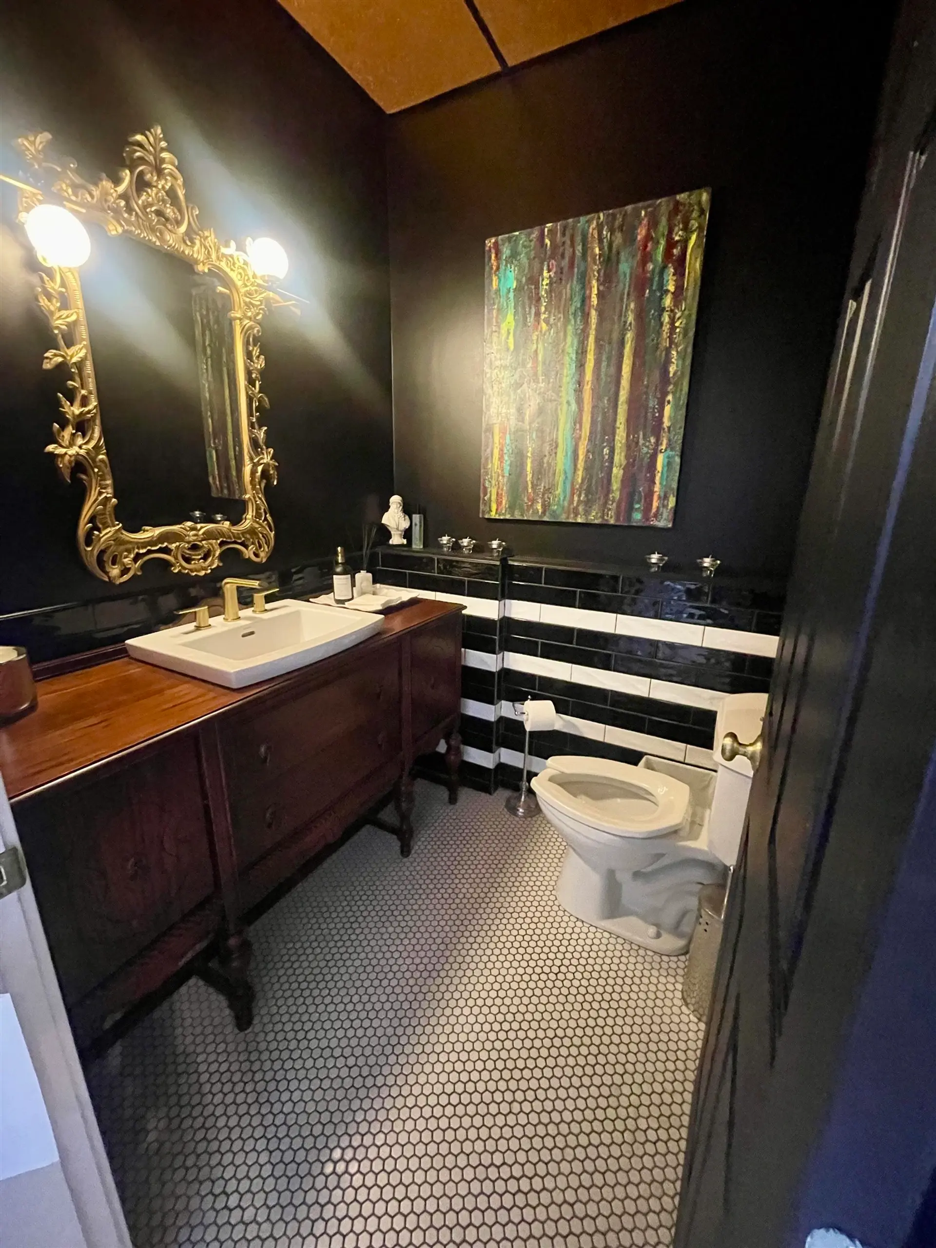 Property at 33057 1ST AVENUE, Mission, BC