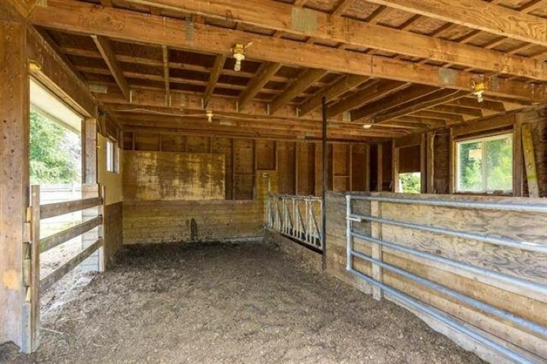 Property at 4102 LEFEUVRE ROAD, Abbotsford, BC