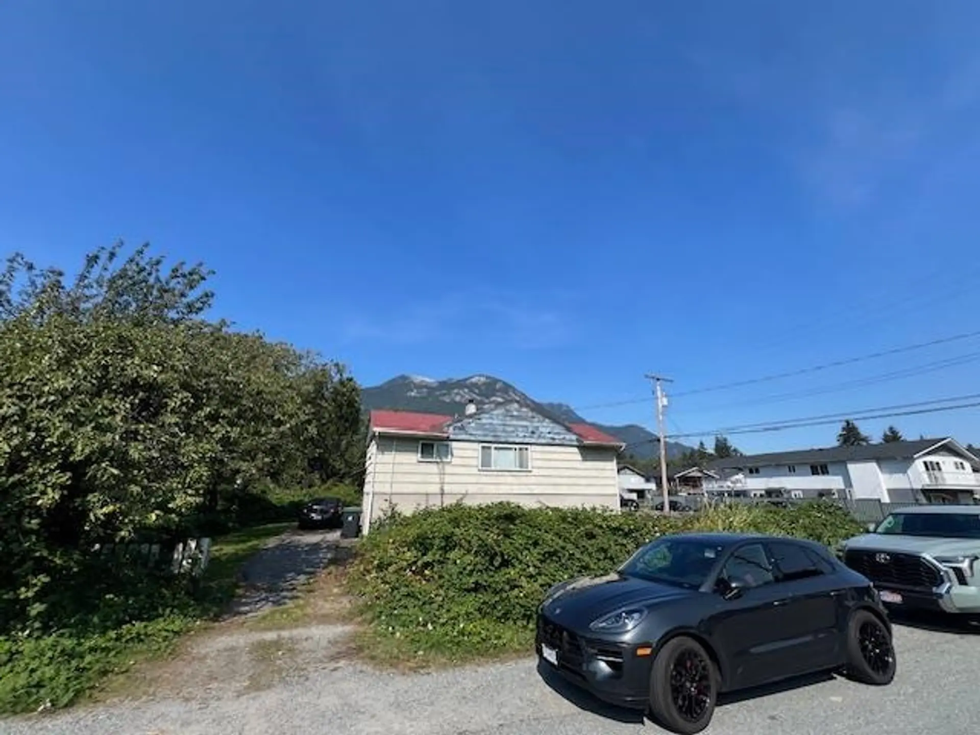 Property at 1246 VICTORIA STREET, Squamish, BC