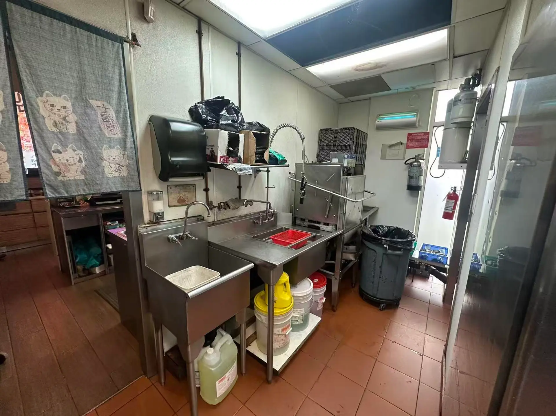 Property at #E 4877 KINGSWAY, Burnaby, BC