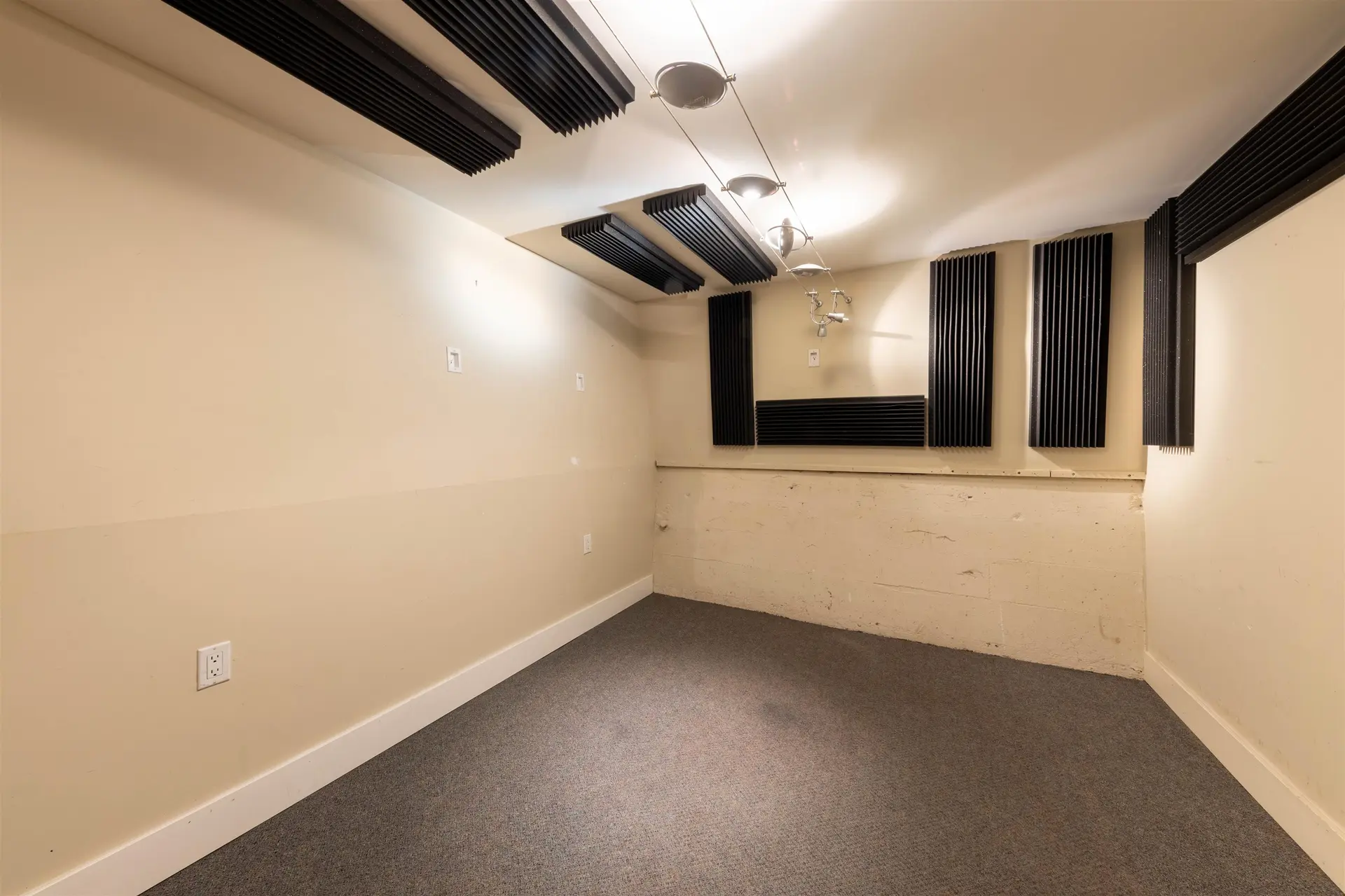 Property at 3607 W BROADWAY, Vancouver, BC