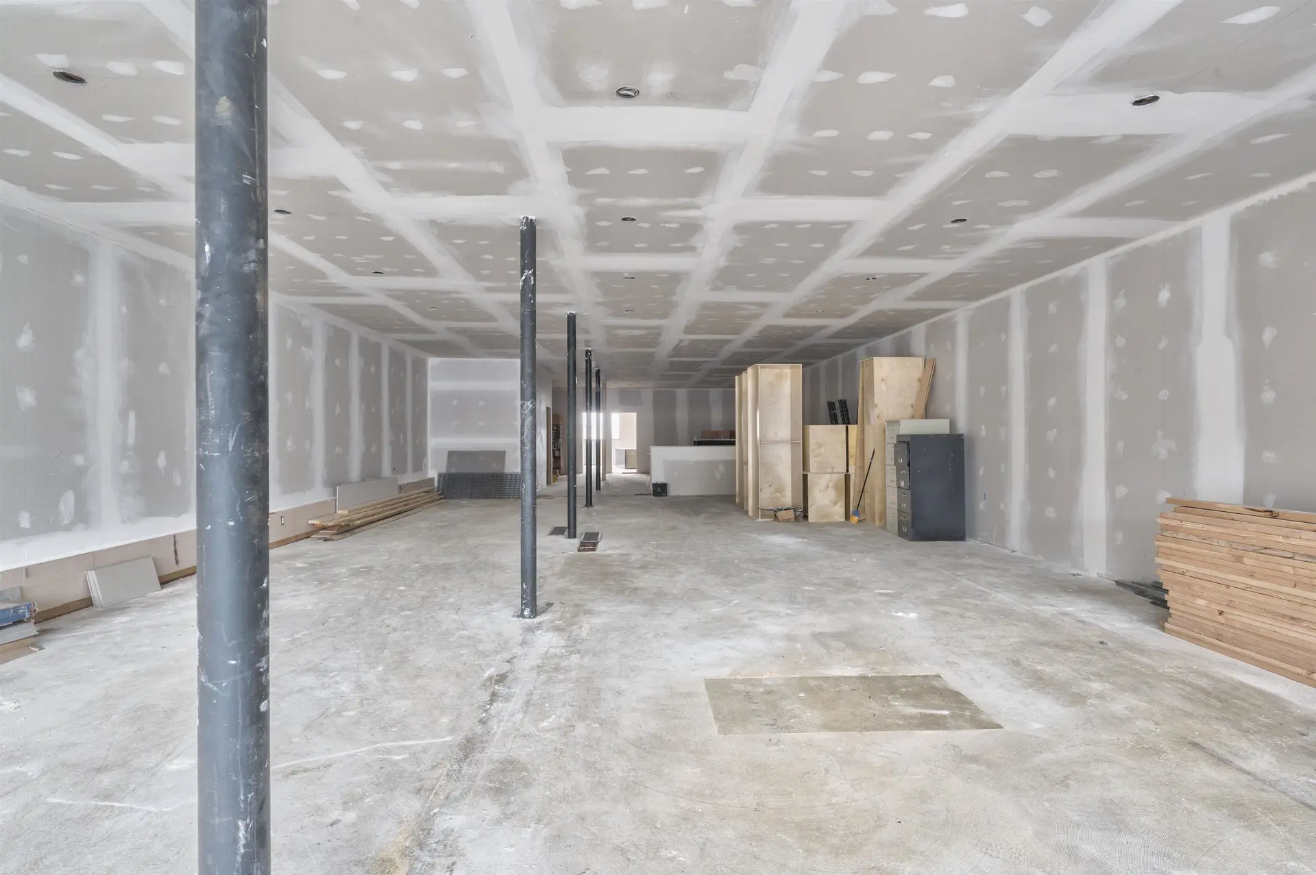 Property at 33719 ESSENDENE AVENUE, Abbotsford, BC