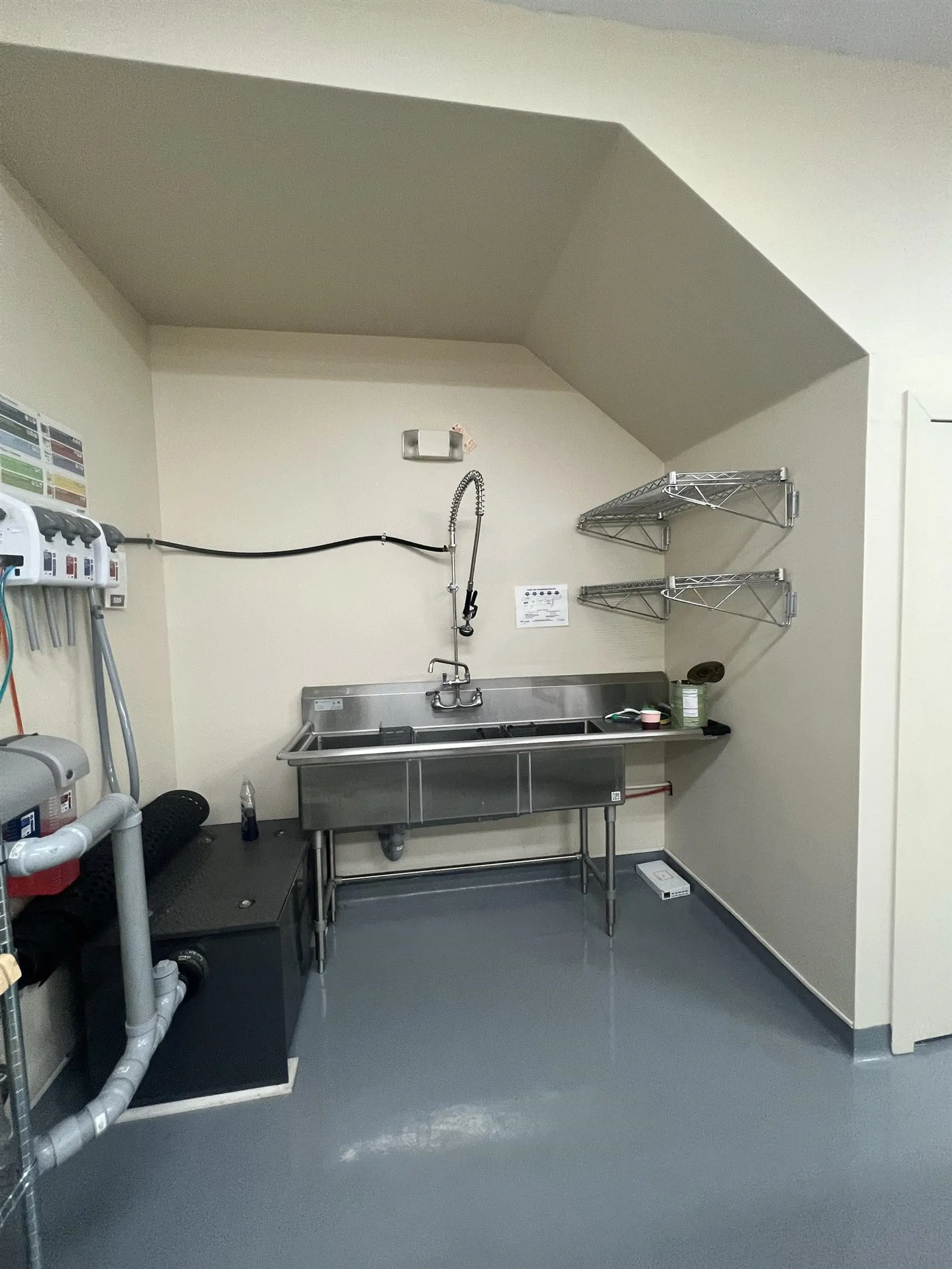 #105 3993 HENNING DRIVE - Image 3