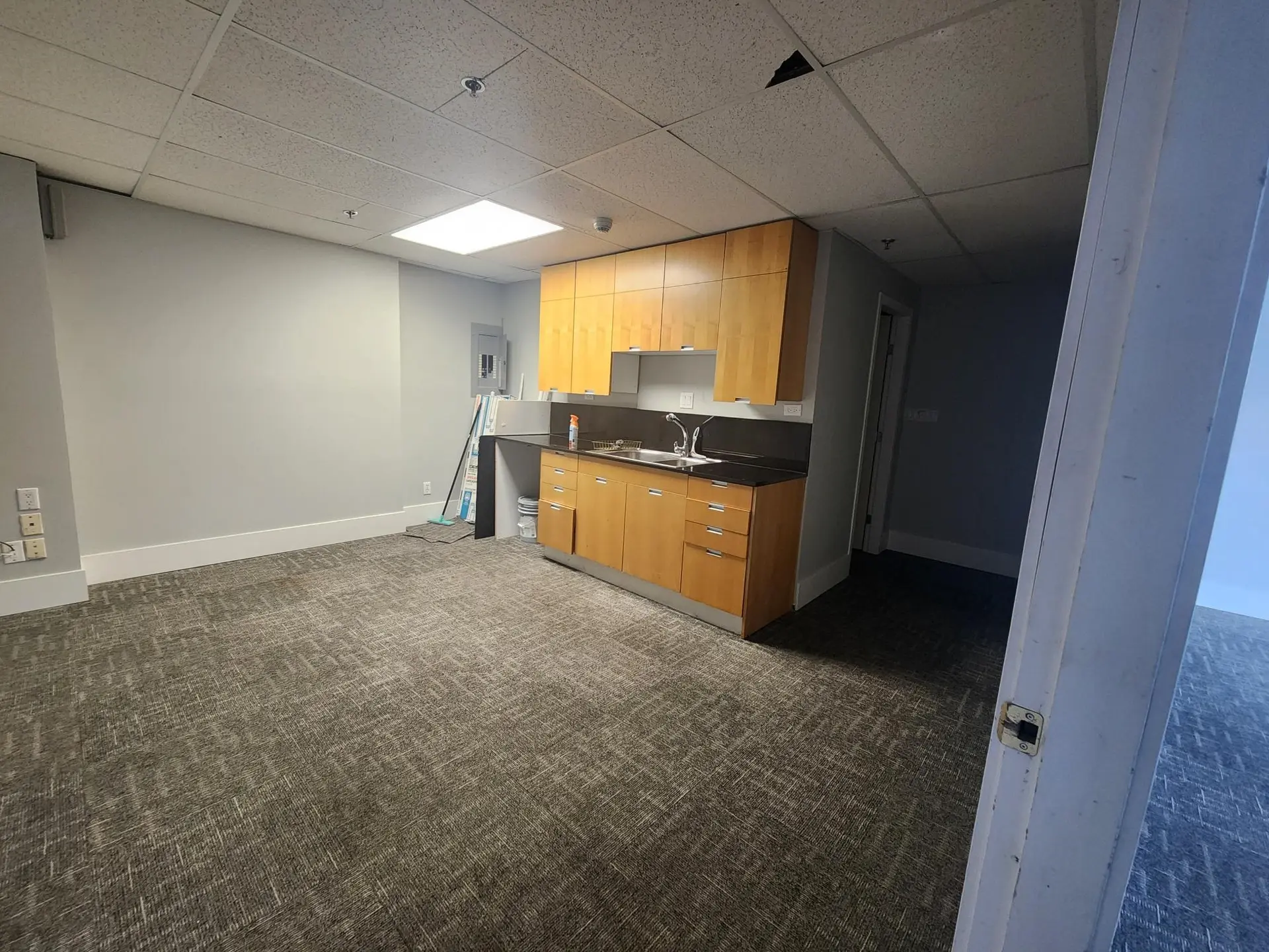 Property at #4 32330 SOUTH FRASER WAY, Abbotsford, BC