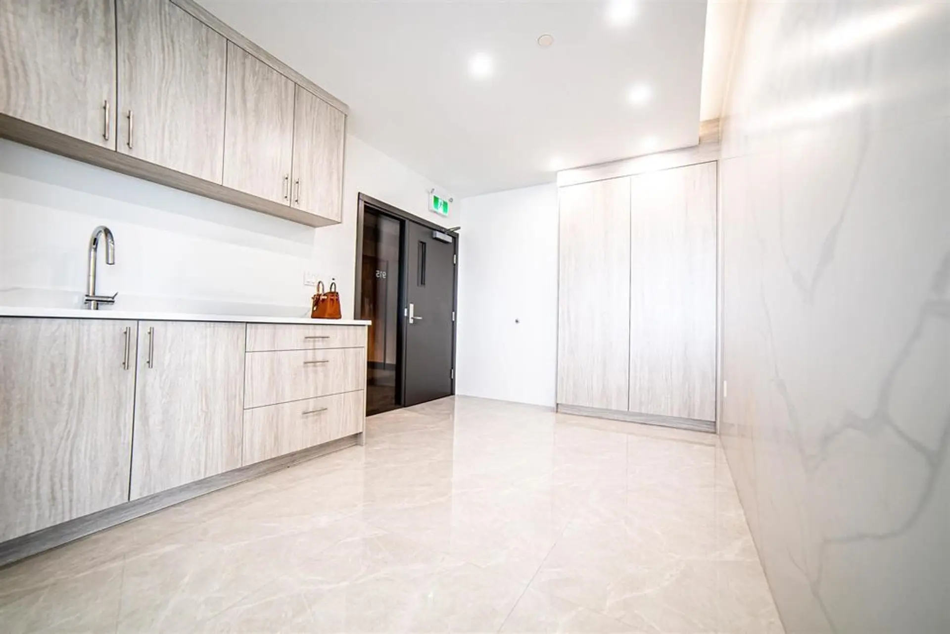 Property at #915 6388 NO. 3 ROAD, Richmond, BC