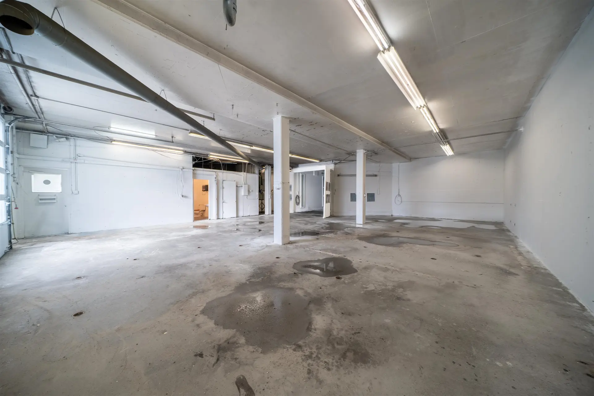 Property at B 576 LOUGHEED HIGHWAY, Coquitlam, BC