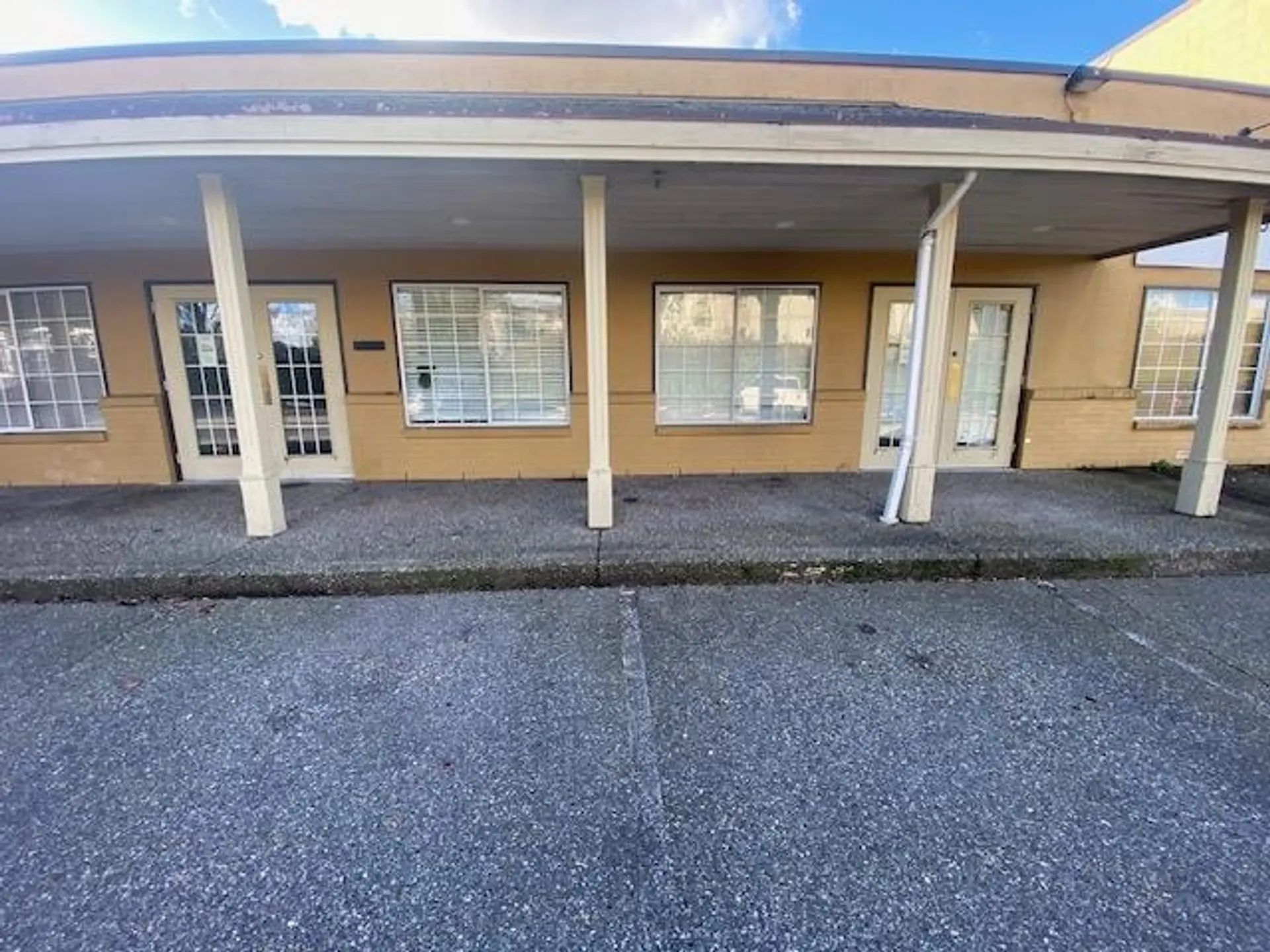 Property at #2 31726 SOUTH FRASER WAY, Abbotsford, BC