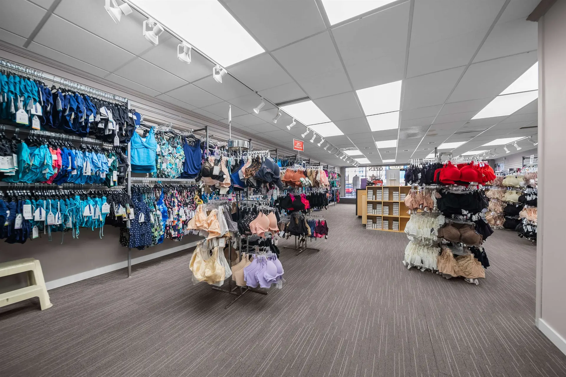 Property at #4 2630 BOURQUIN CRESCENT, Abbotsford, BC