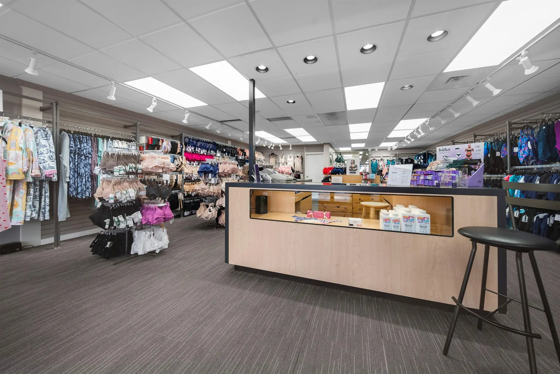 Property at #4 2630 BOURQUIN CRESCENT, Abbotsford, BC