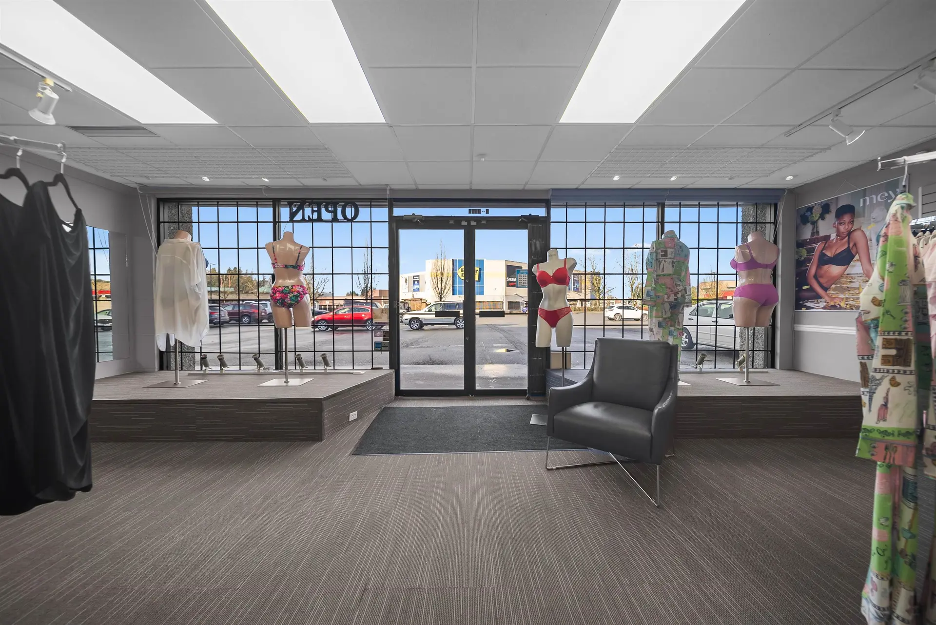 Property at #4 2630 BOURQUIN CRESCENT, Abbotsford, BC