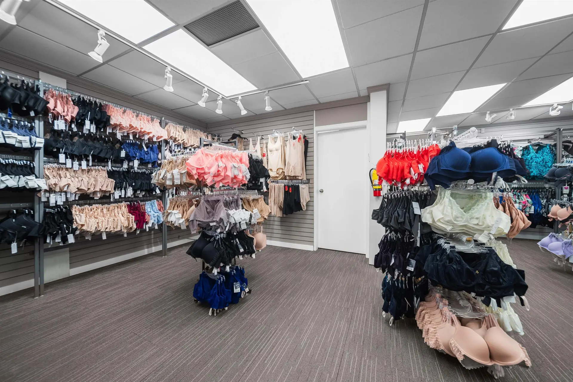 Property at #4 2630 BOURQUIN CRESCENT, Abbotsford, BC