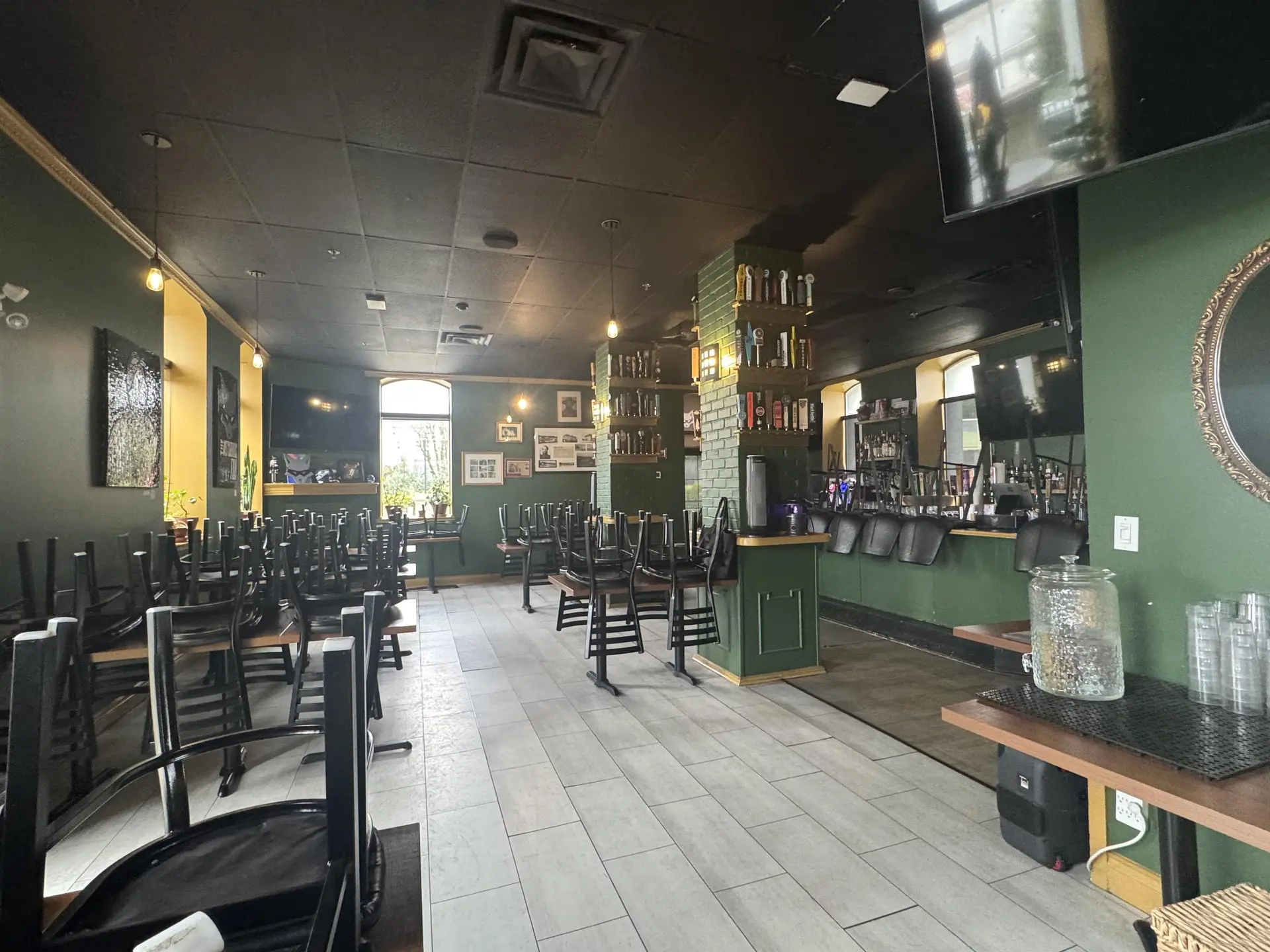 Property at 319 GOVERNORS COURT, New Westminster, BC