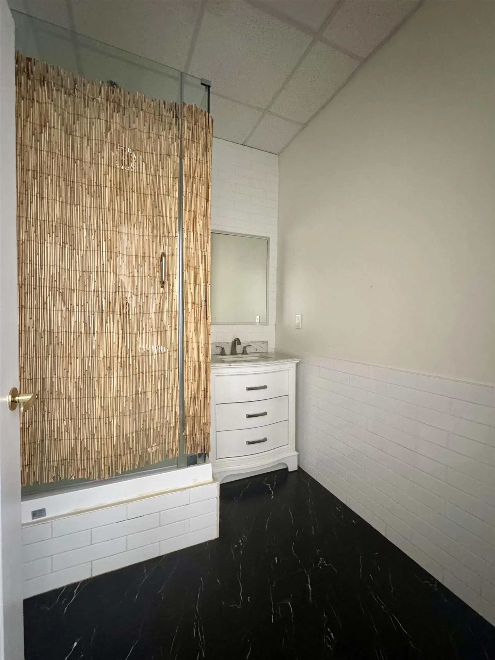 Property at 319 GOVERNORS COURT, New Westminster, BC