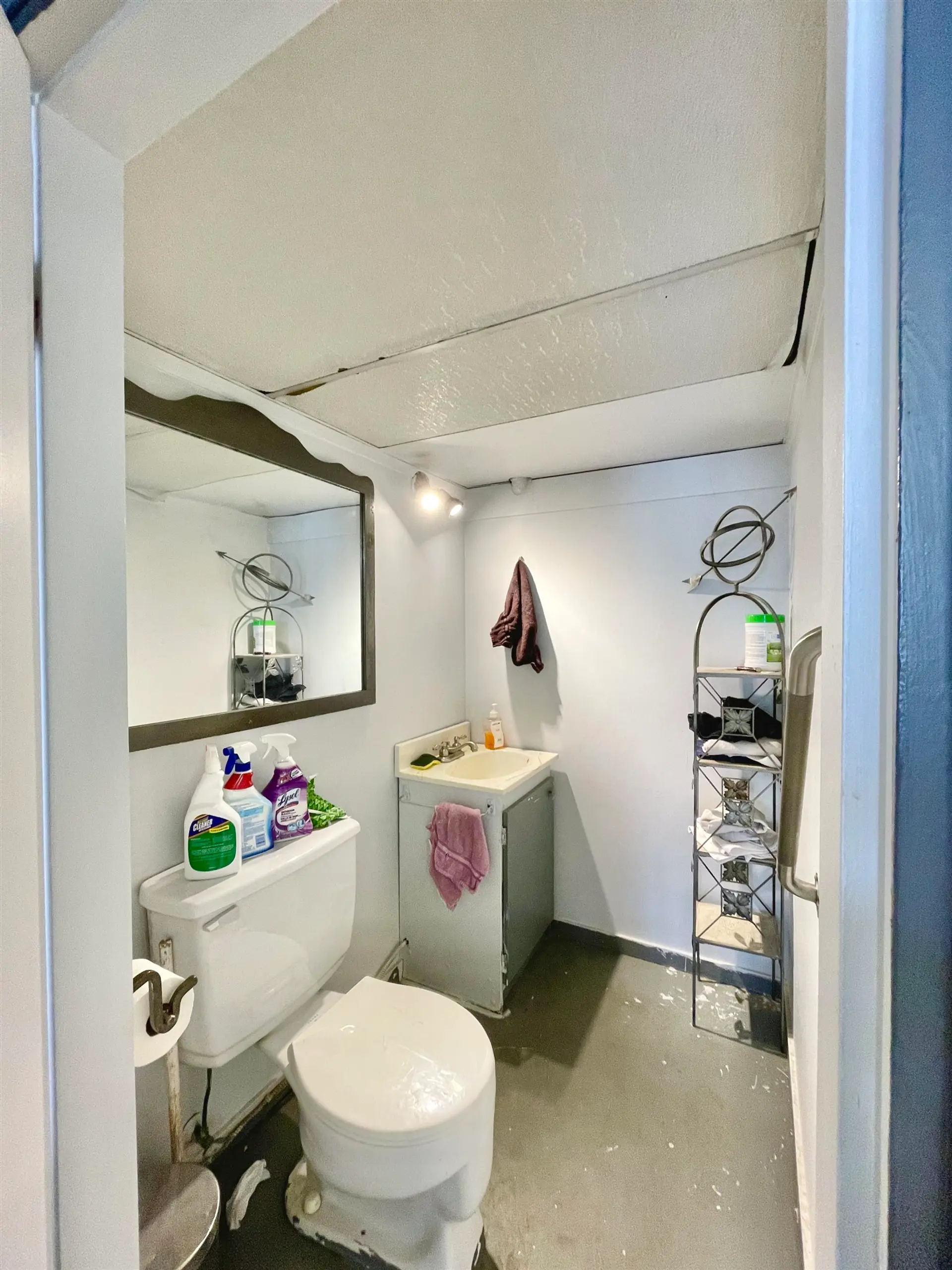 Property at #2 851 GIBSONS WAY, Gibsons, BC