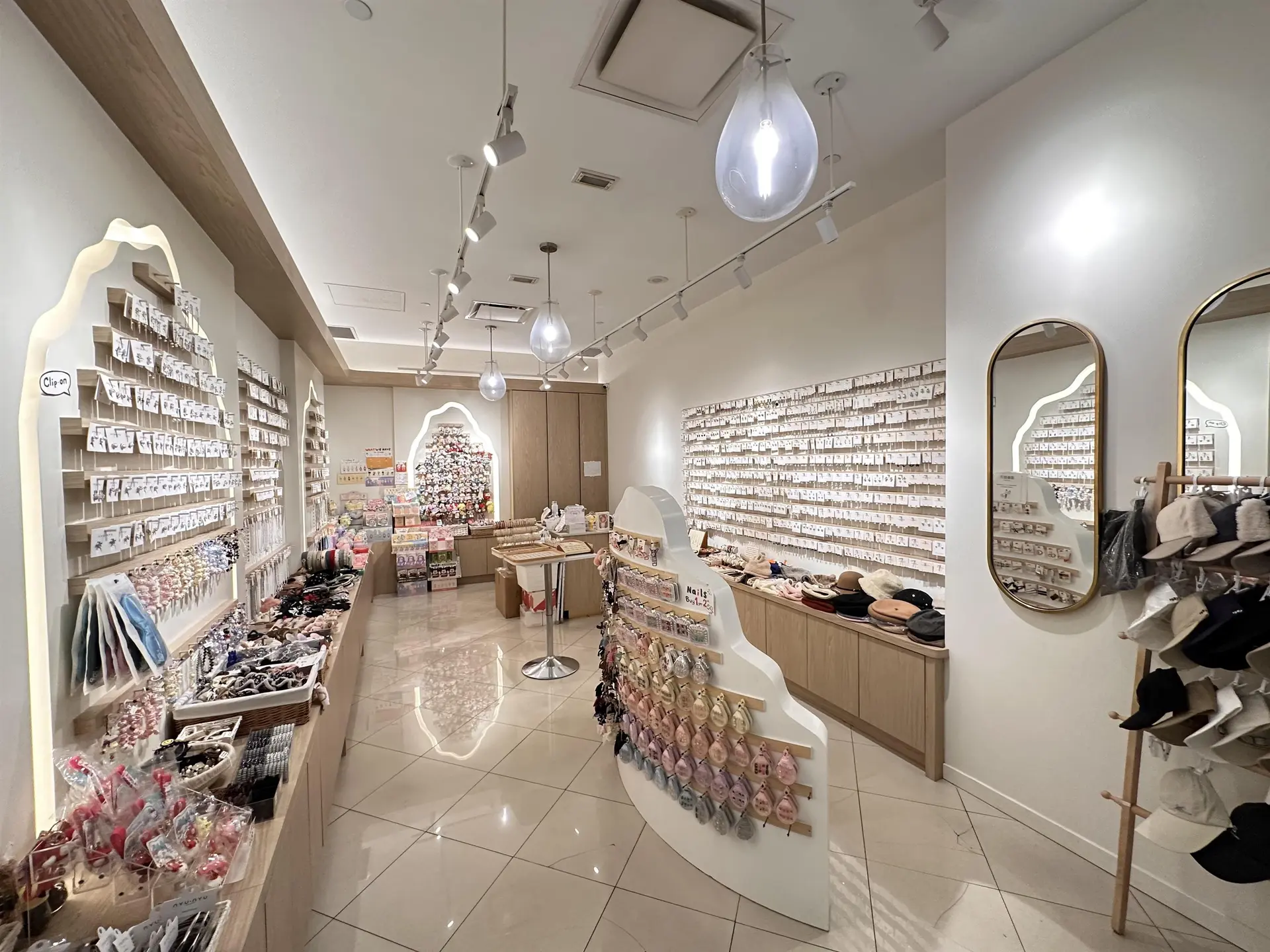 #150 4800 KINGSWAY - Image 3