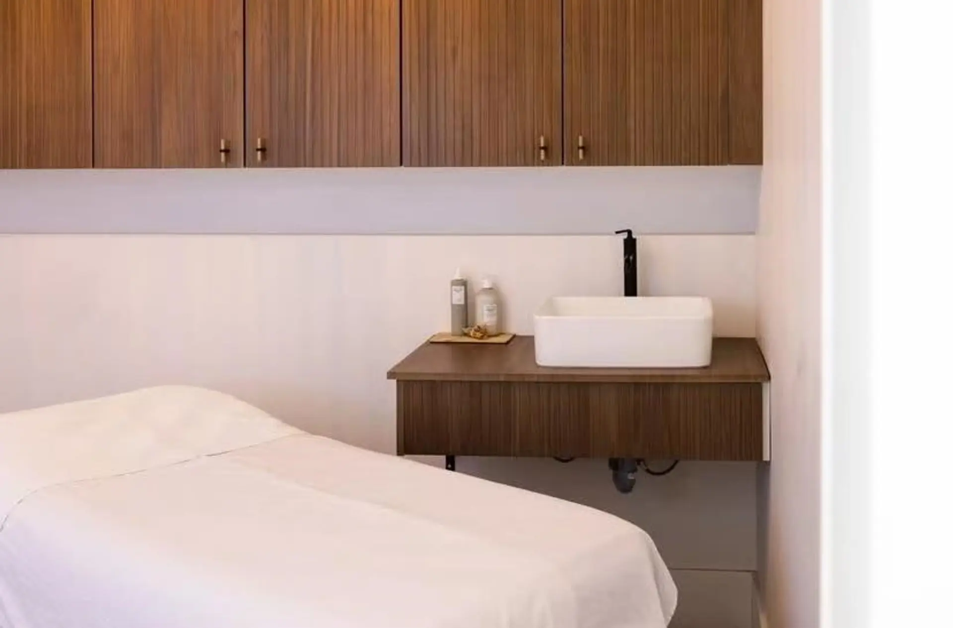 Property at 623 KINGSWAY, Vancouver, BC