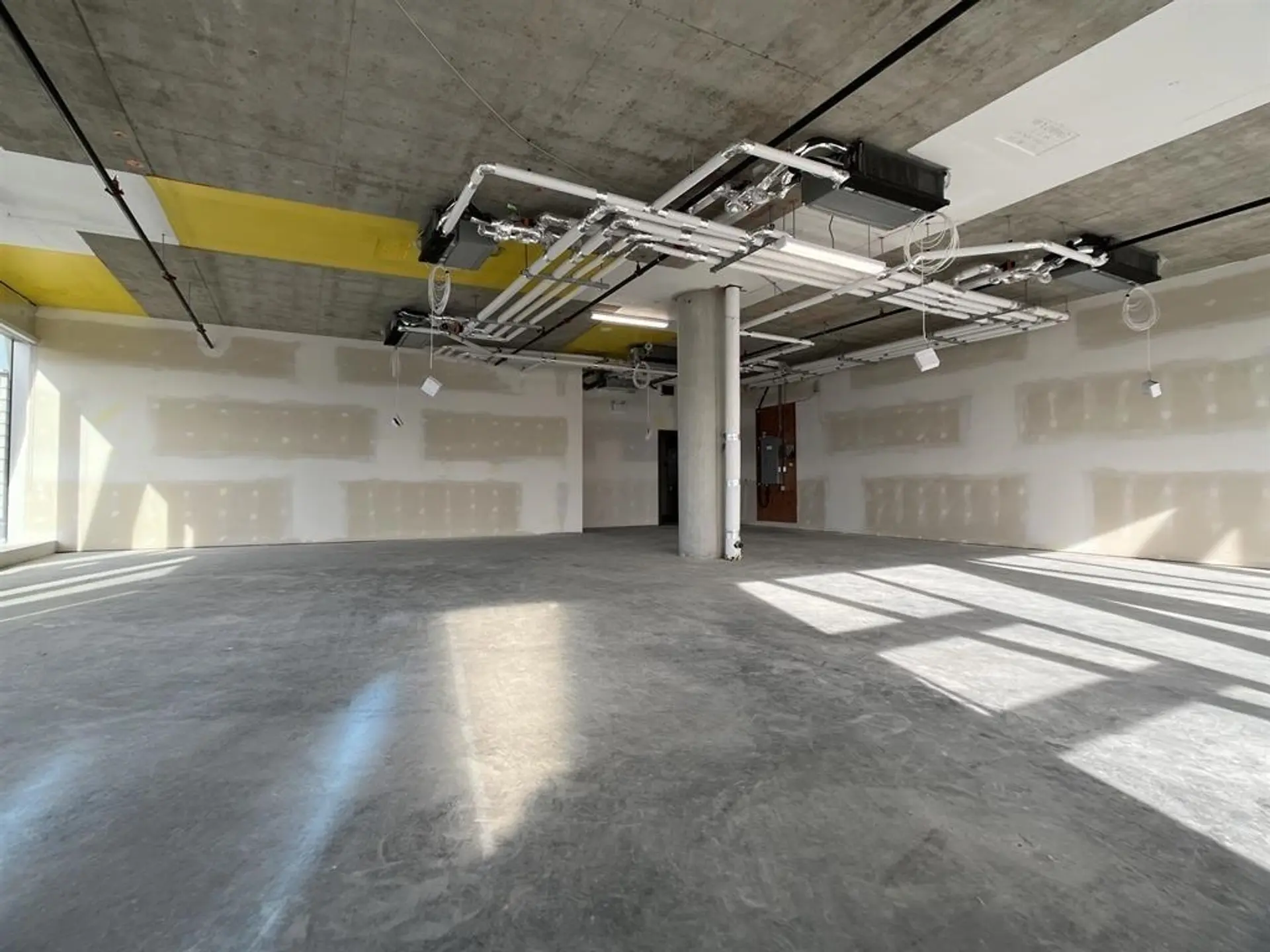 Property at #615 6388 NO. 3 ROAD, Richmond, BC