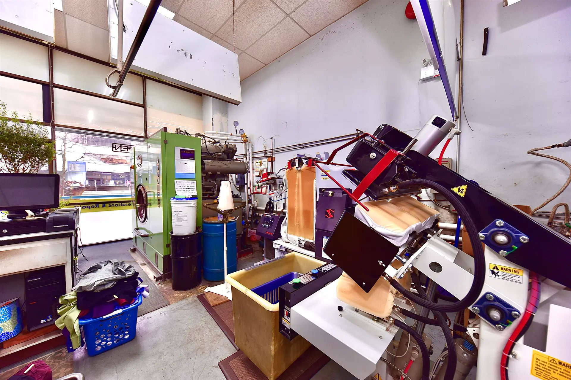 Property at 214 W ESPLANADE AVENUE, North Vancouver, BC