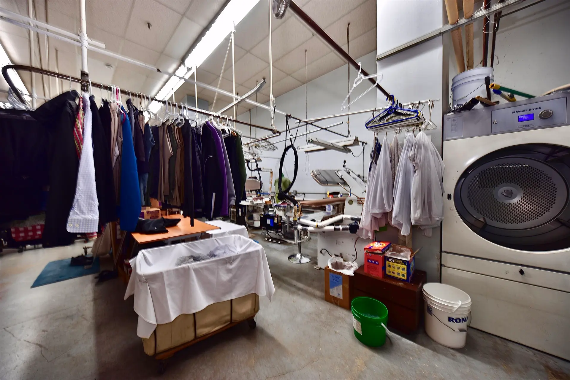 Property at 214 W ESPLANADE AVENUE, North Vancouver, BC