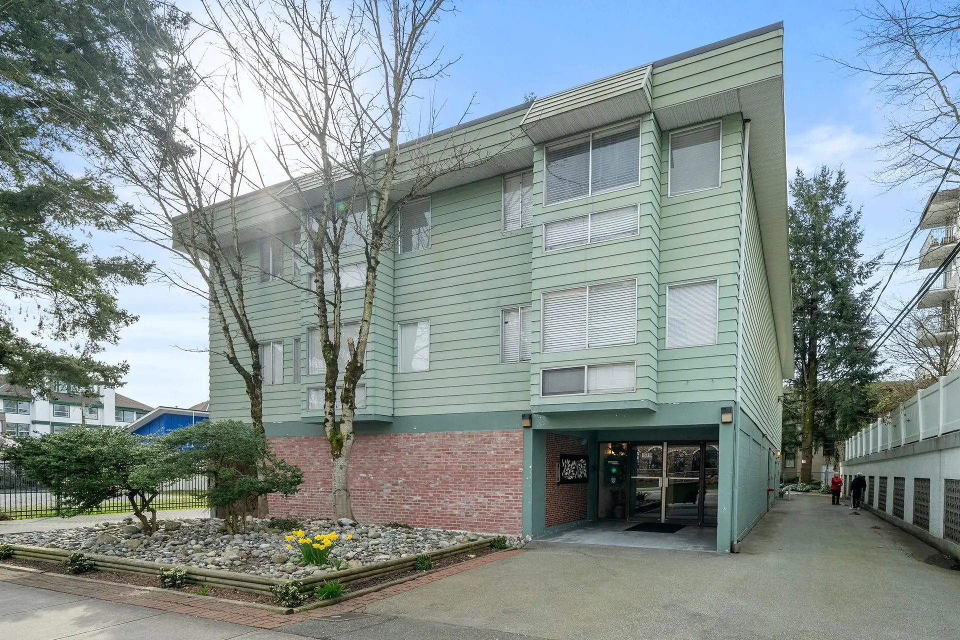 Property at 15318 NORTH BLUFF ROAD, White Rock, BC