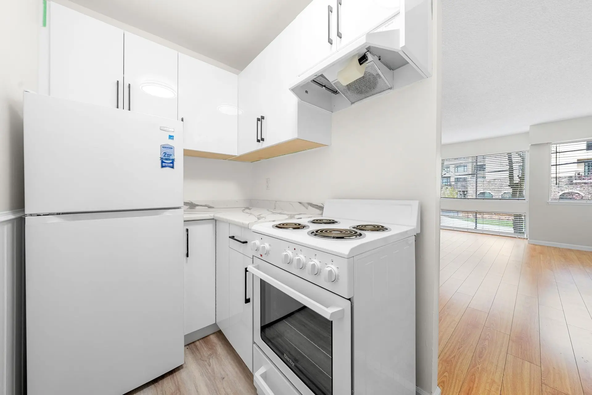 Property at 15318 NORTH BLUFF ROAD, White Rock, BC