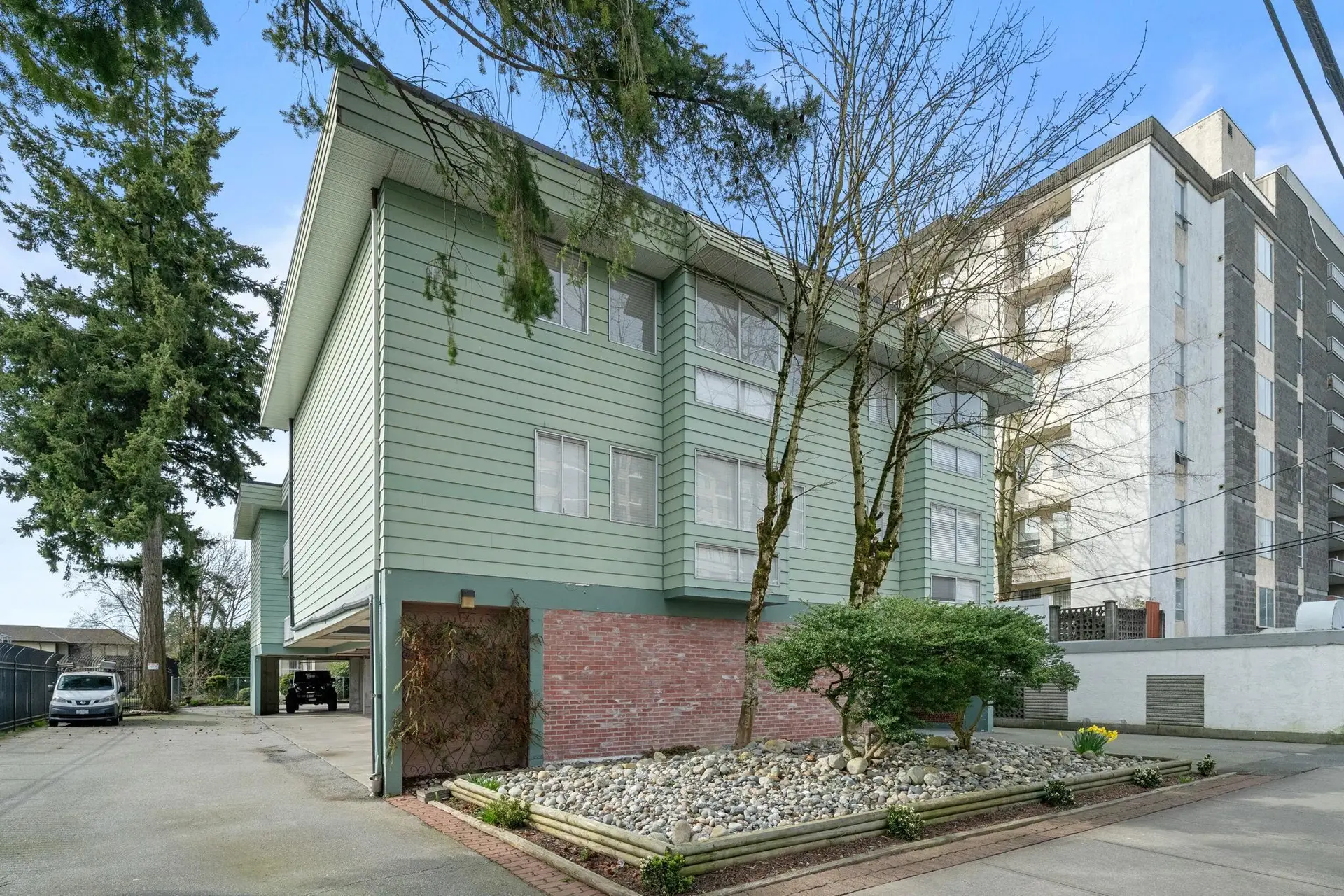 Property at 15318 NORTH BLUFF ROAD, White Rock, BC