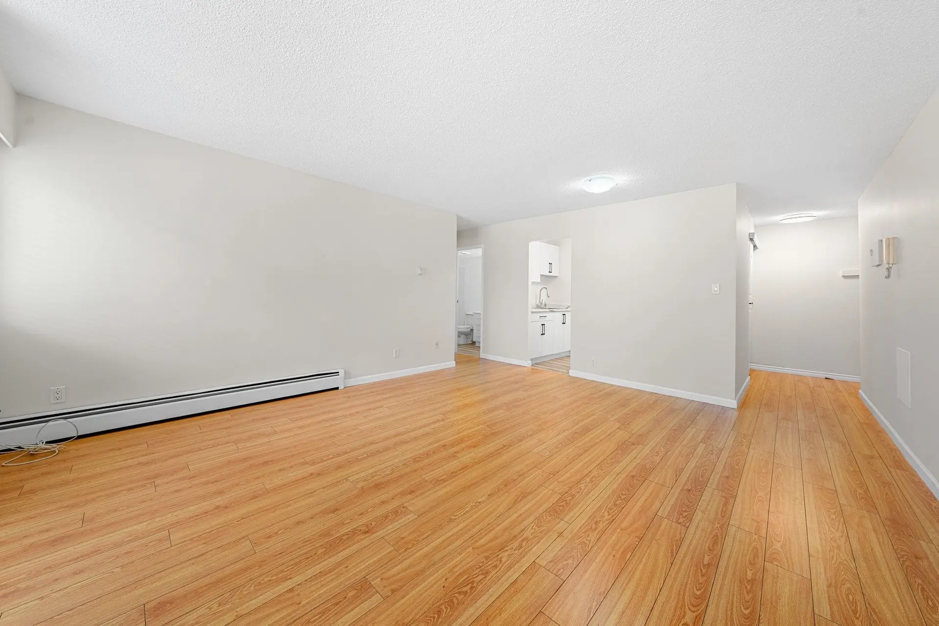 Property at 15318 NORTH BLUFF ROAD, White Rock, BC