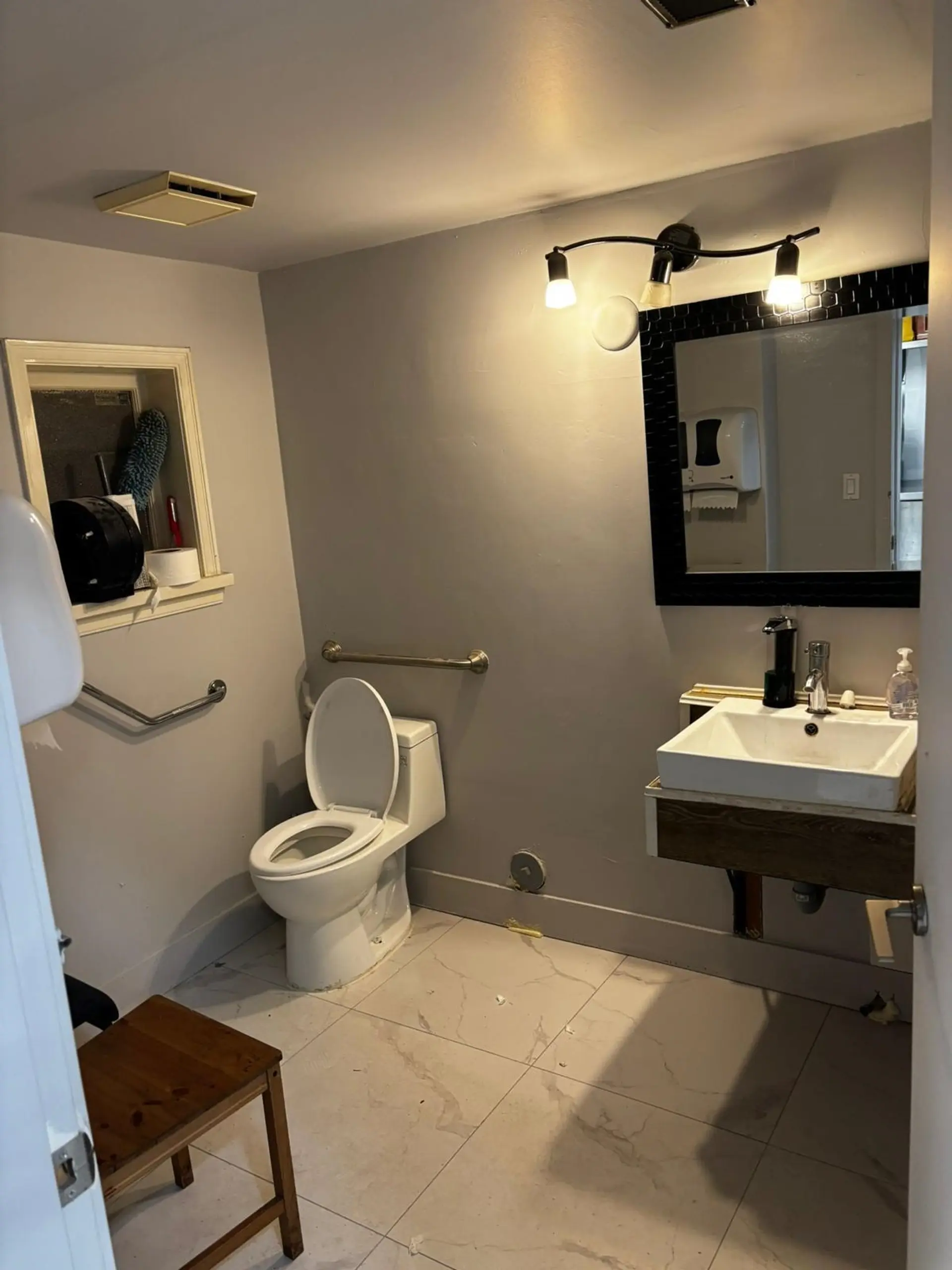 Property at 1366 MARINE DRIVE, North Vancouver, BC