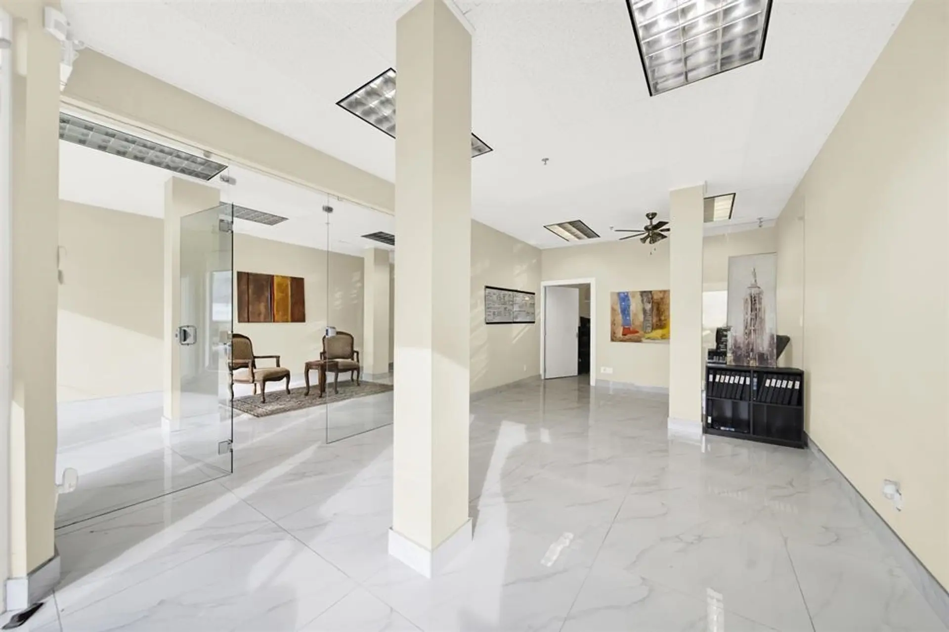 Property at 15573-15575 MARINE DRIVE, Surrey, BC