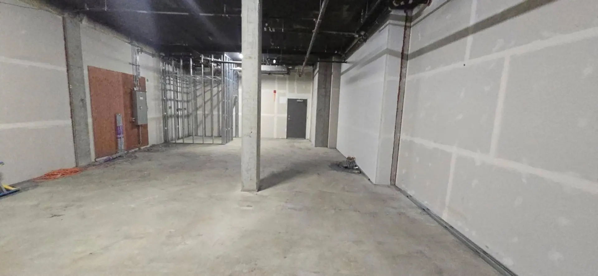 Property at #260 422 E 3RD STREET, North Vancouver, BC