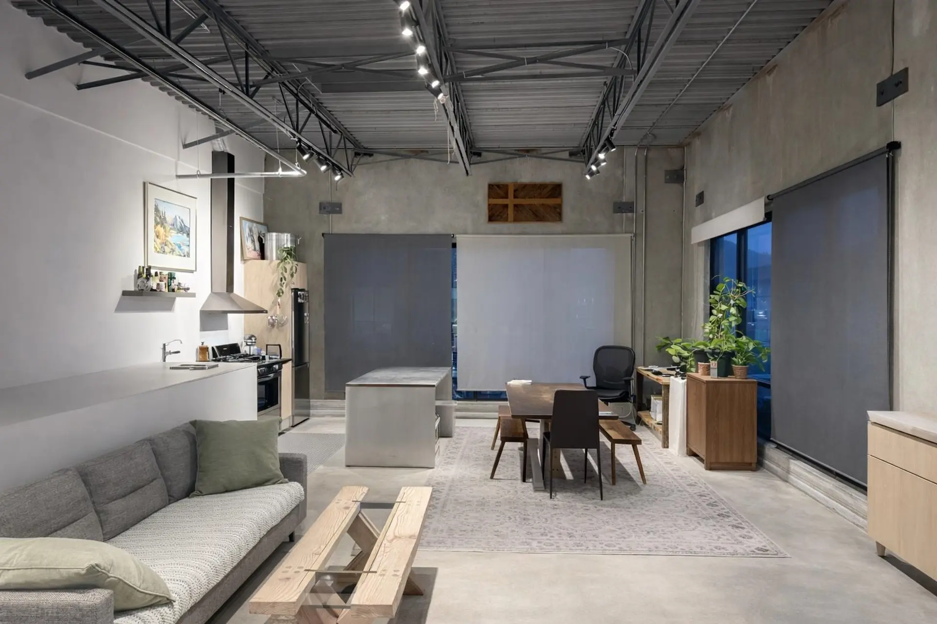 Property at #10 39449 QUEENS WAY, Squamish, BC