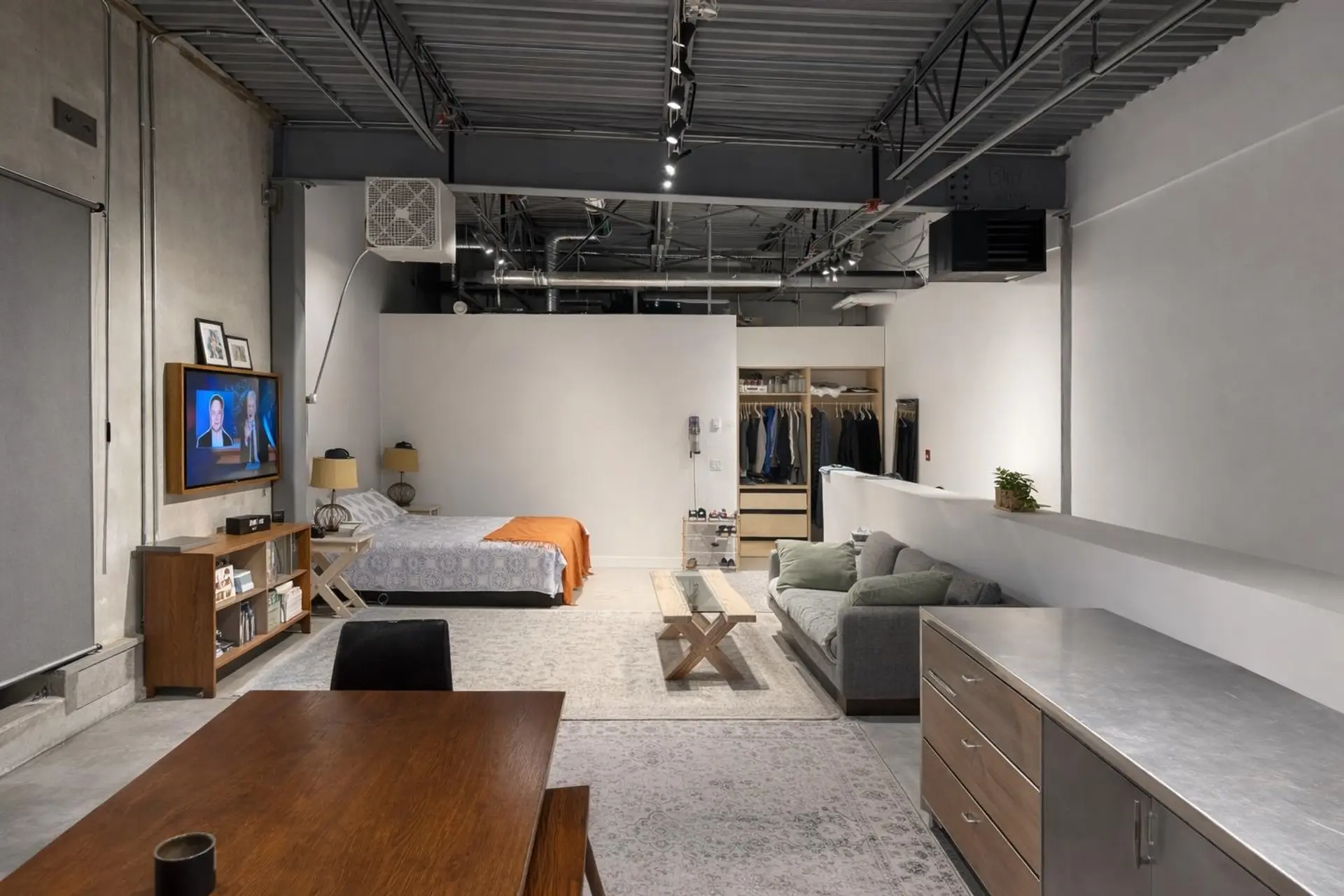 Property at #10 39449 QUEENS WAY, Squamish, BC